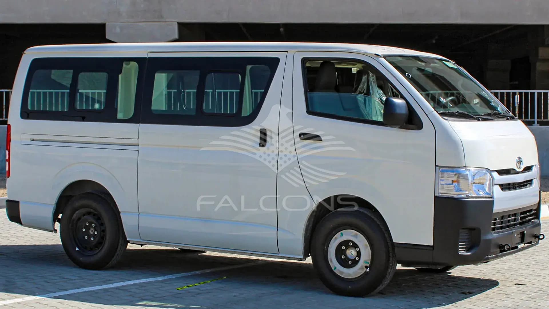 2.5L GLS VAN AC STD MT - Image 8