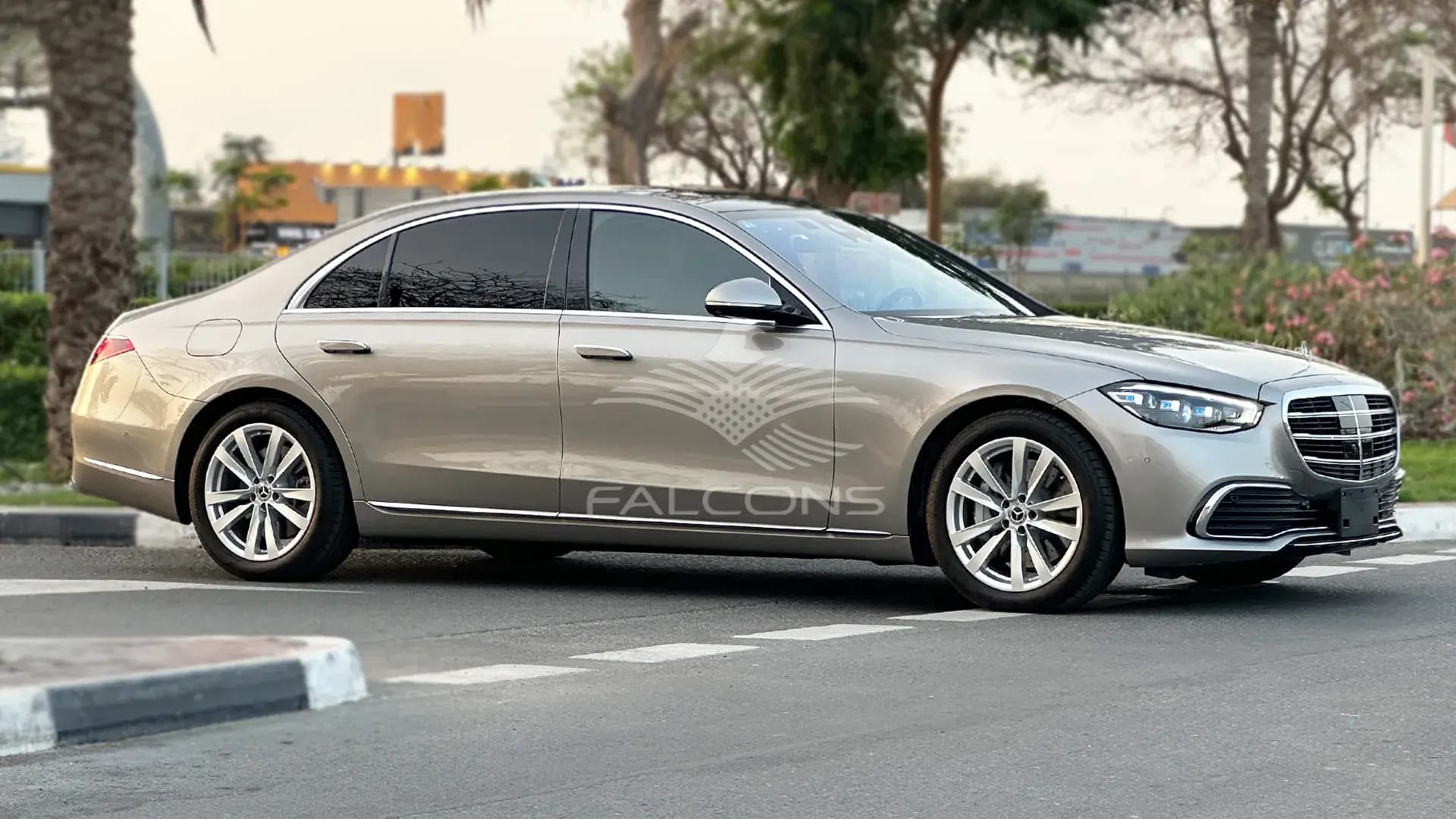 3.0L 4-MATIC AT - Image 5