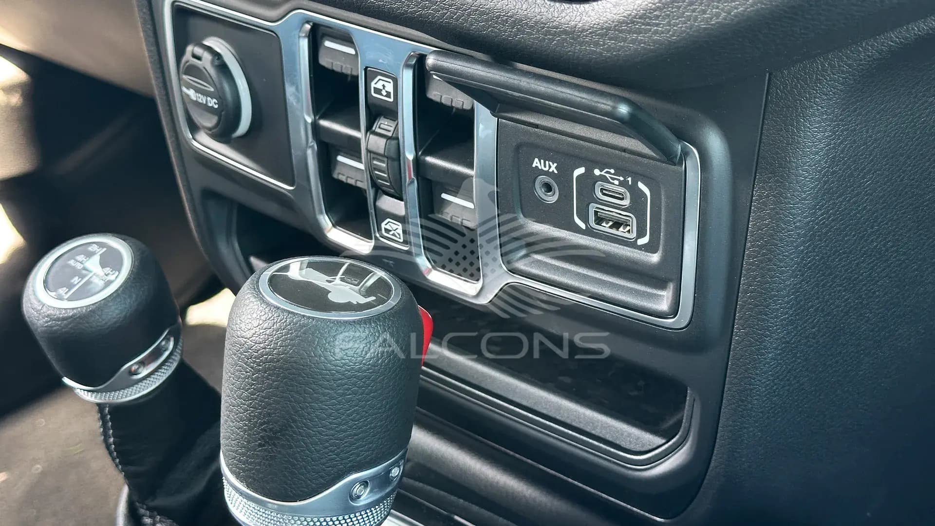 2.0L I4 JL Sport 4DR AT - Image 16