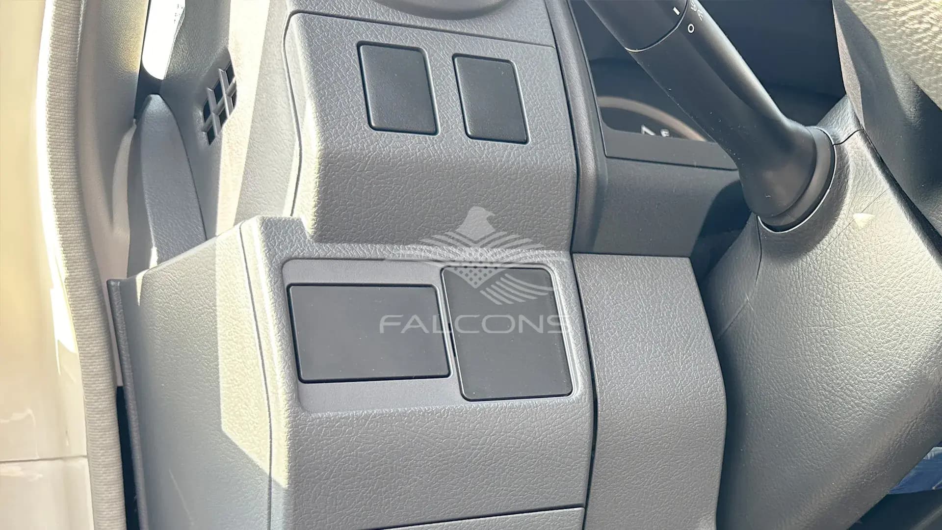 4.2L 3 STR SC DSL DAB & ABS NEW FACE MT - Image 11