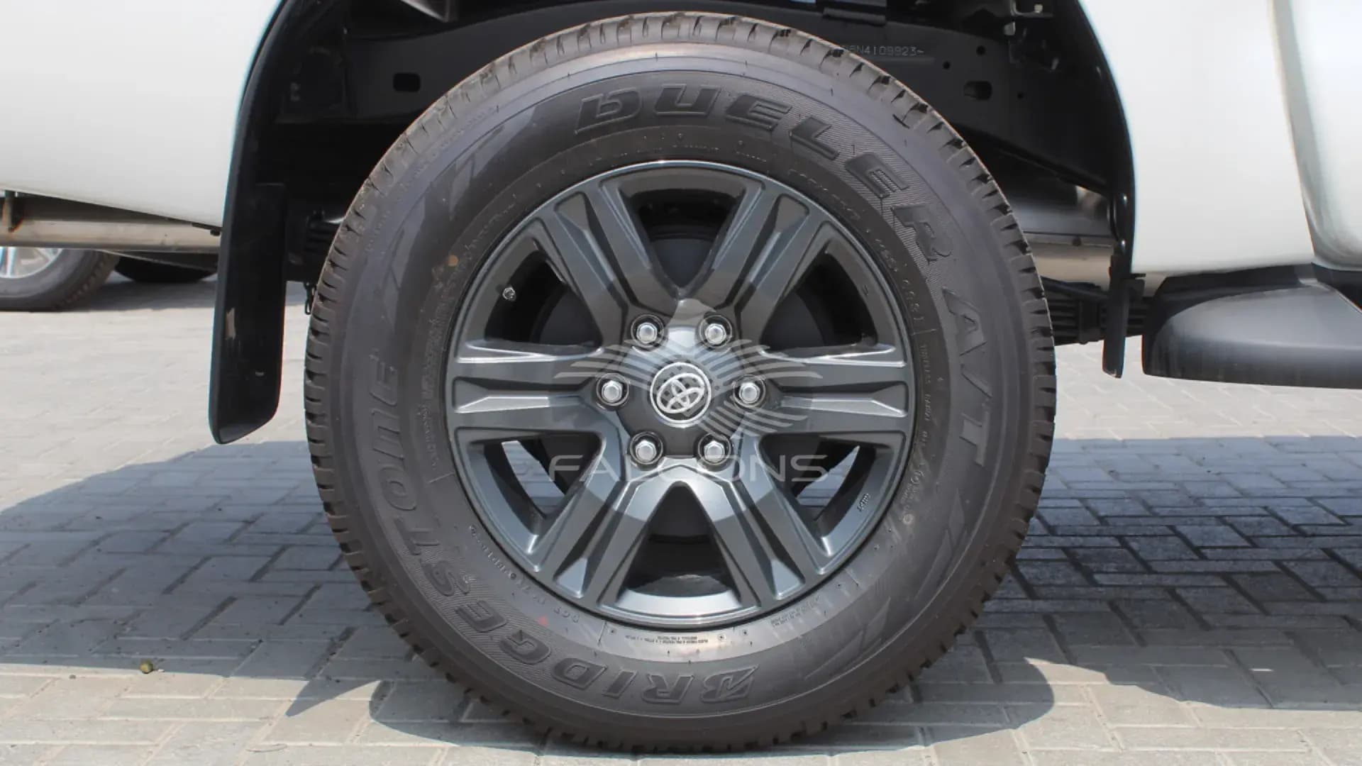 2.4L GLX D DC 4WD MT - Image 17