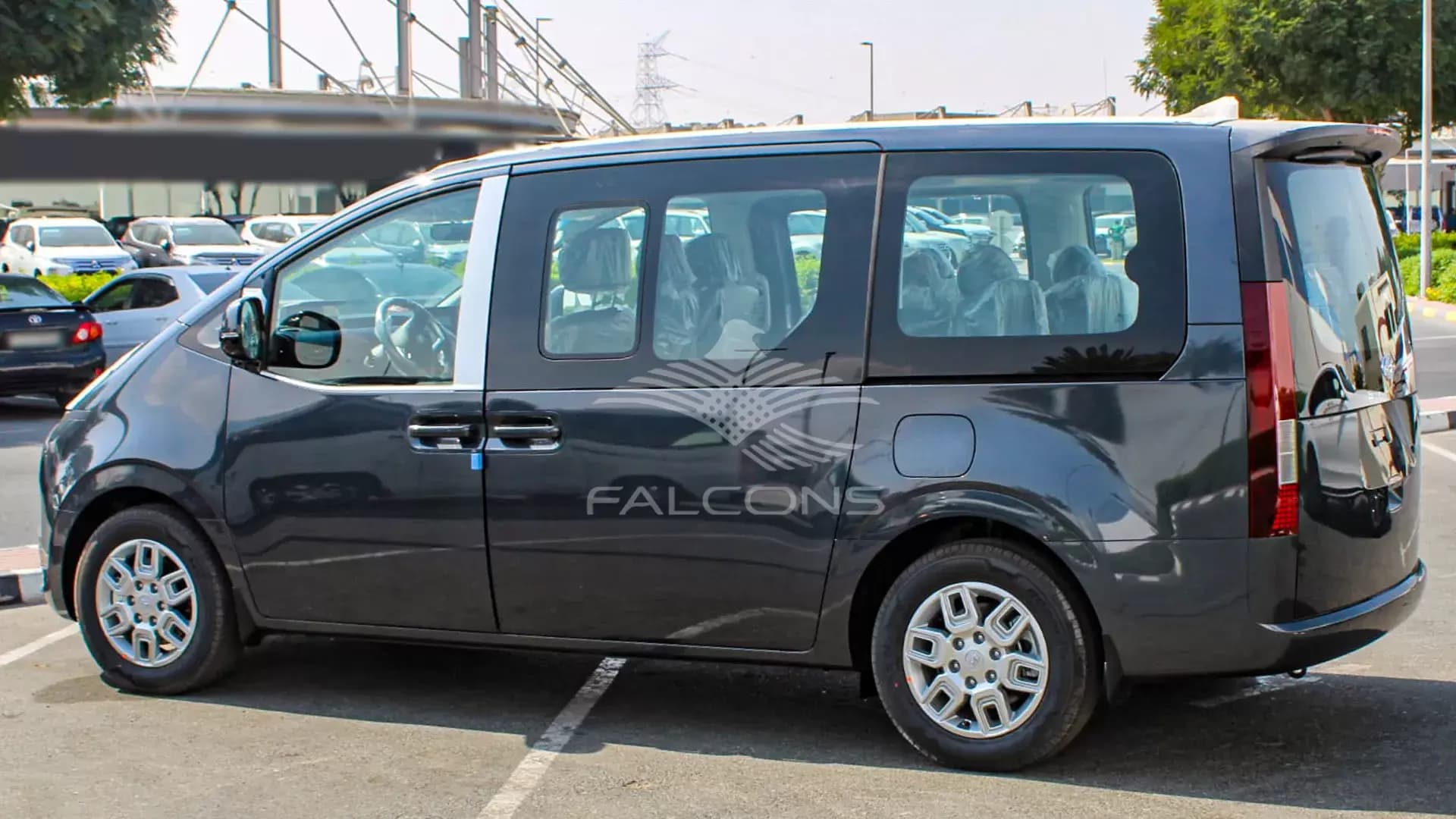 3.5L STARIA 11 STR COMFORT AT - Image 3