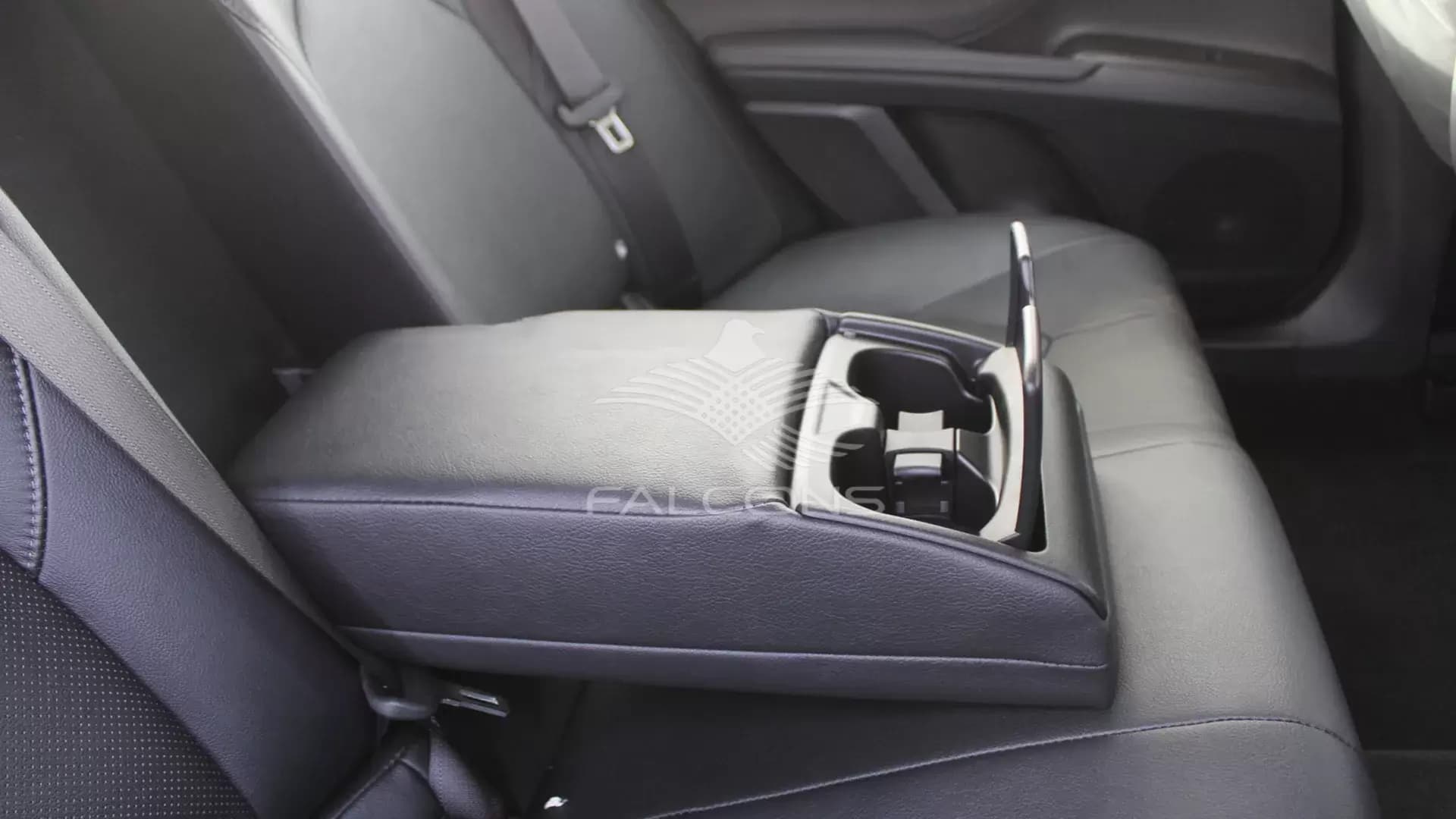 2.5L EXECUTIVE 8AT - Image 19