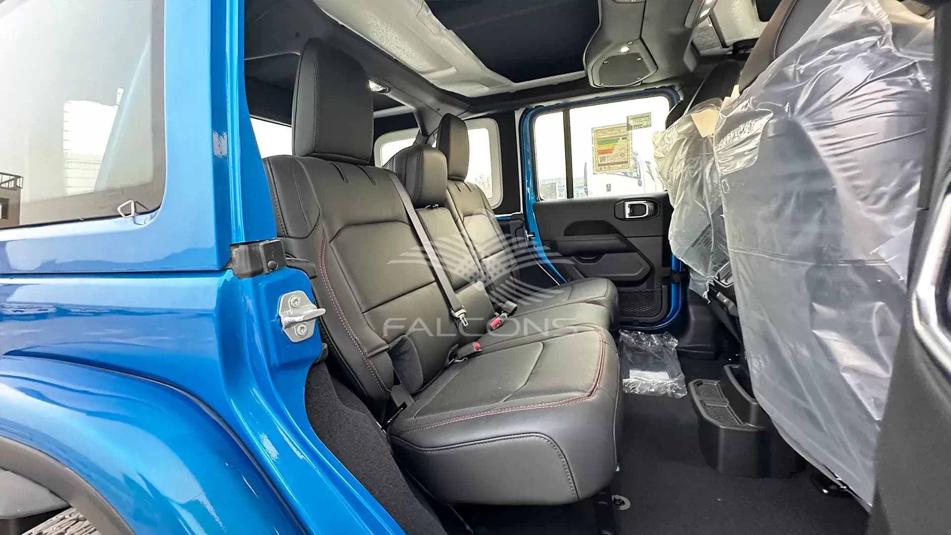 2.0L 4DR RUBICON AT - Image 12