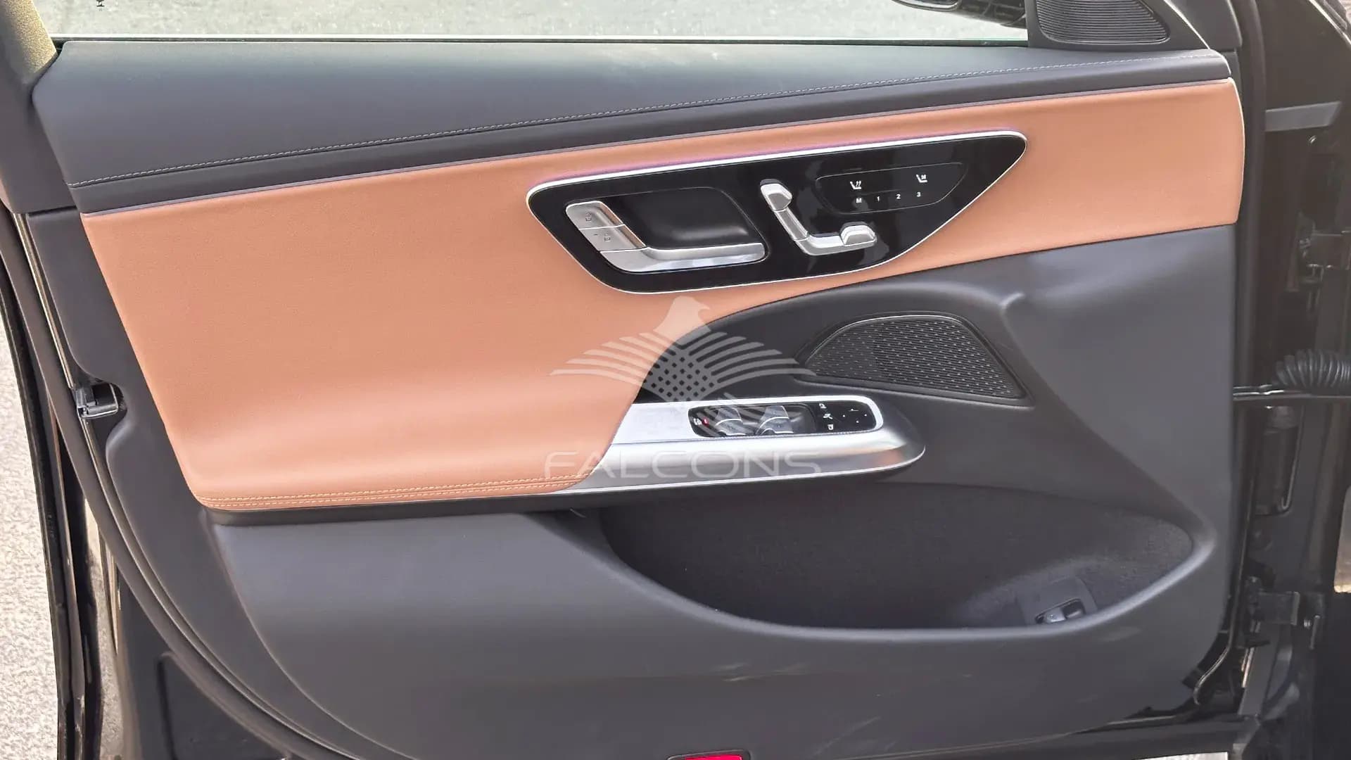 2.0L exclusive AT - Image 9