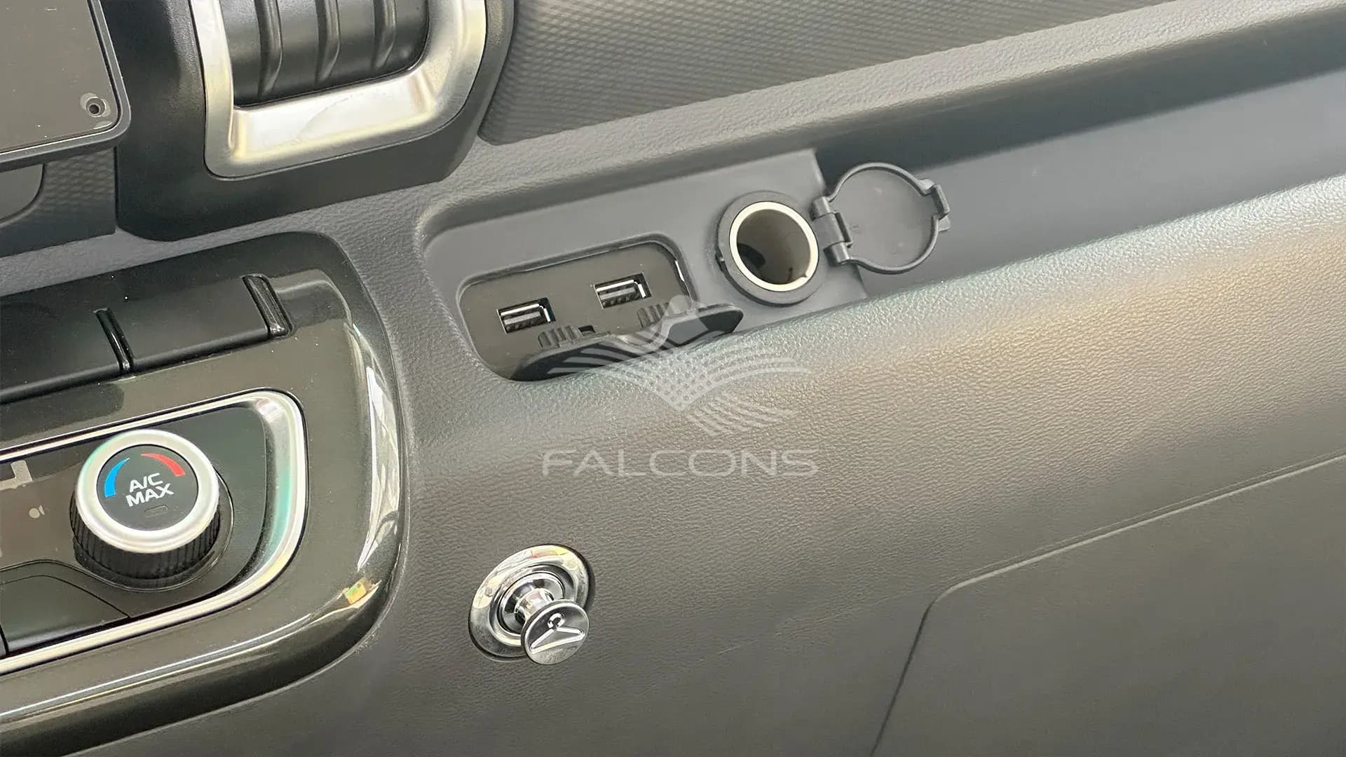 4500WB 2WD TRUCK 162KW 8T - Image 15