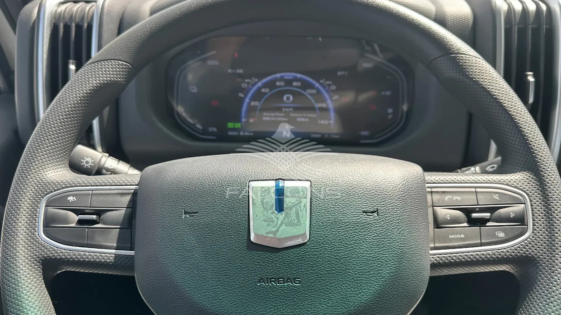 4500WB 2WD TRUCK 162KW 8T - Image 16