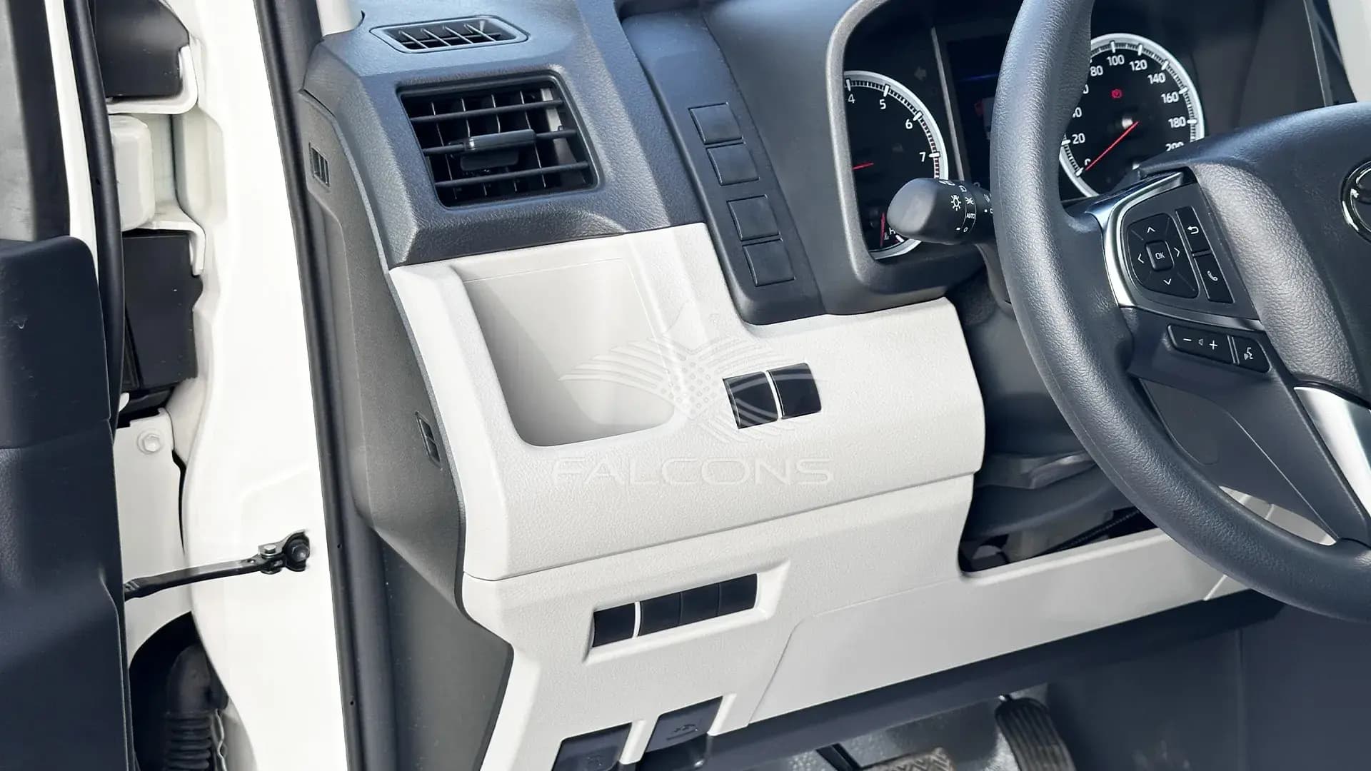 3.5L 6 Cylinders 13 seater 6AT - Image 19