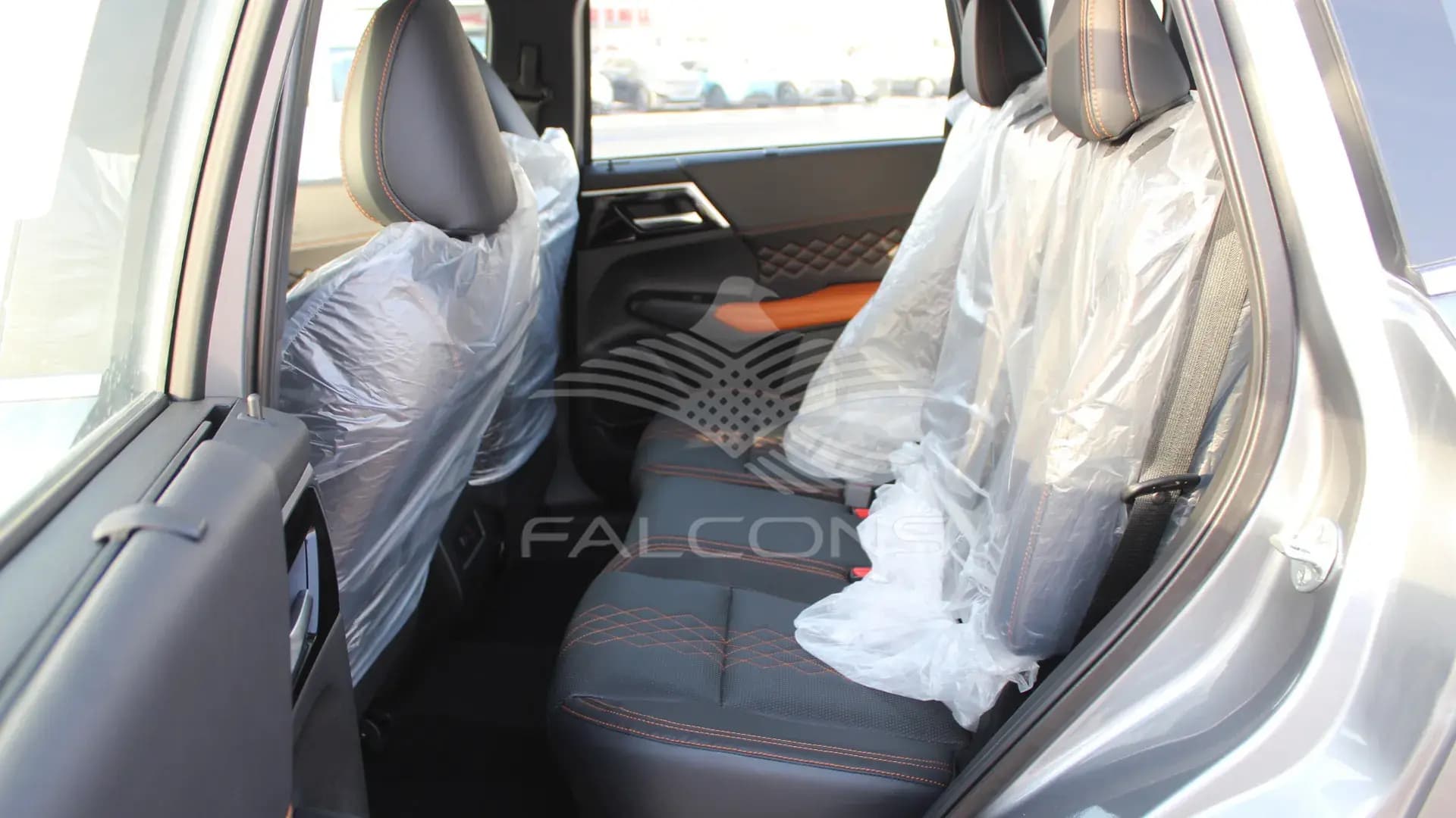 2.5L 4WD AT - Image 12