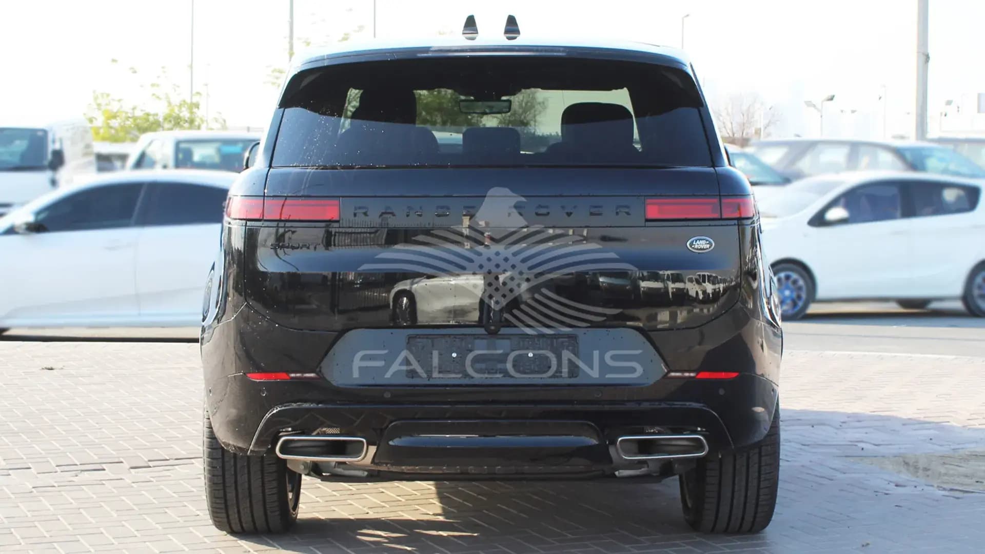 3.0L Sport Petrol P400 Autobiography AT - Image 3