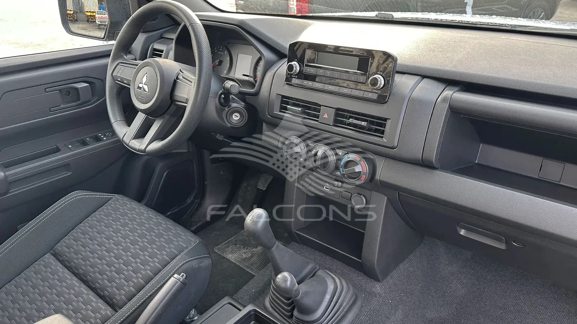 2.4L P DC 4WD GLS MT - Image 19