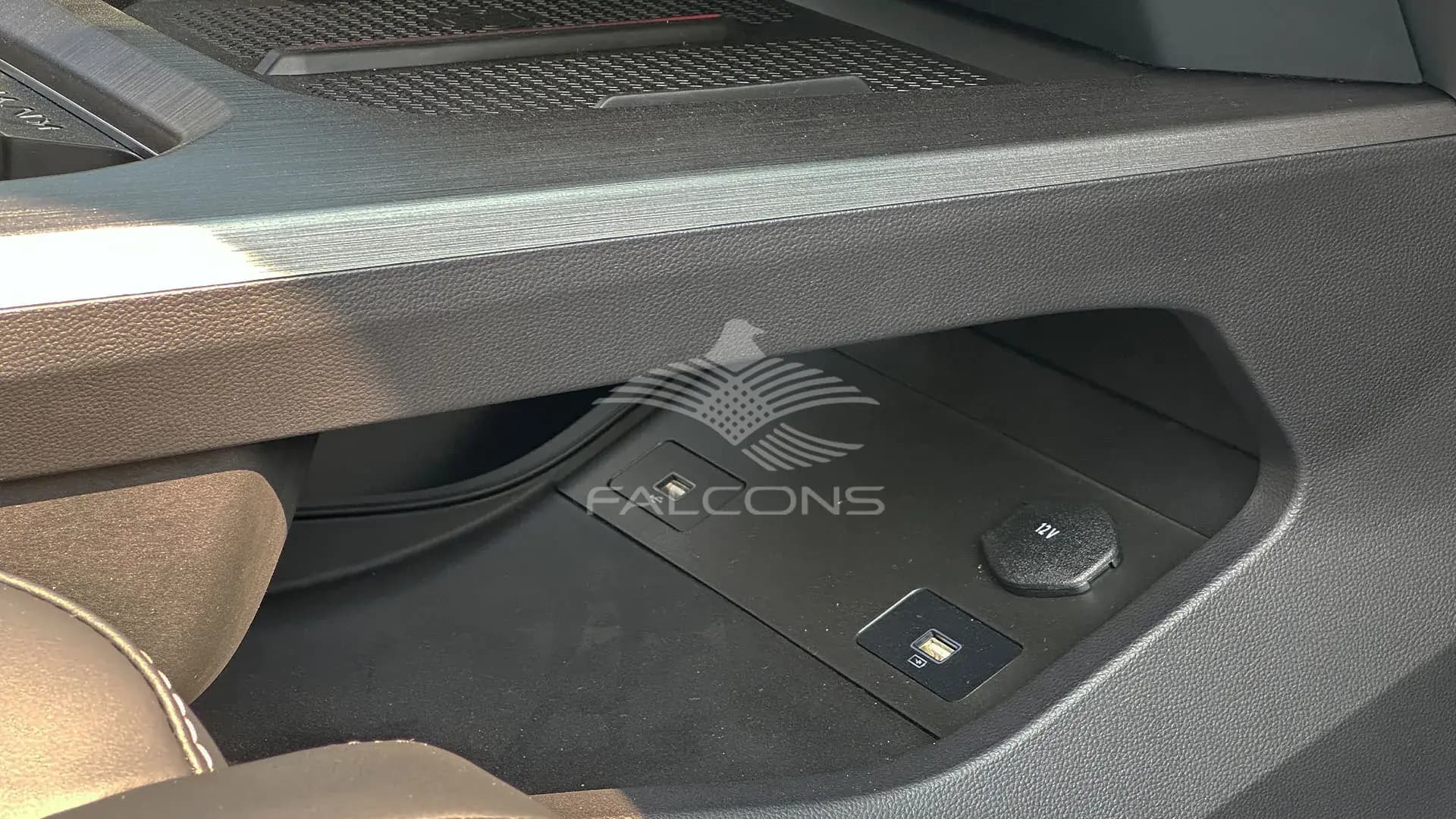 1.6T Flagship VERSION 7 SEATS AT - Image 20
