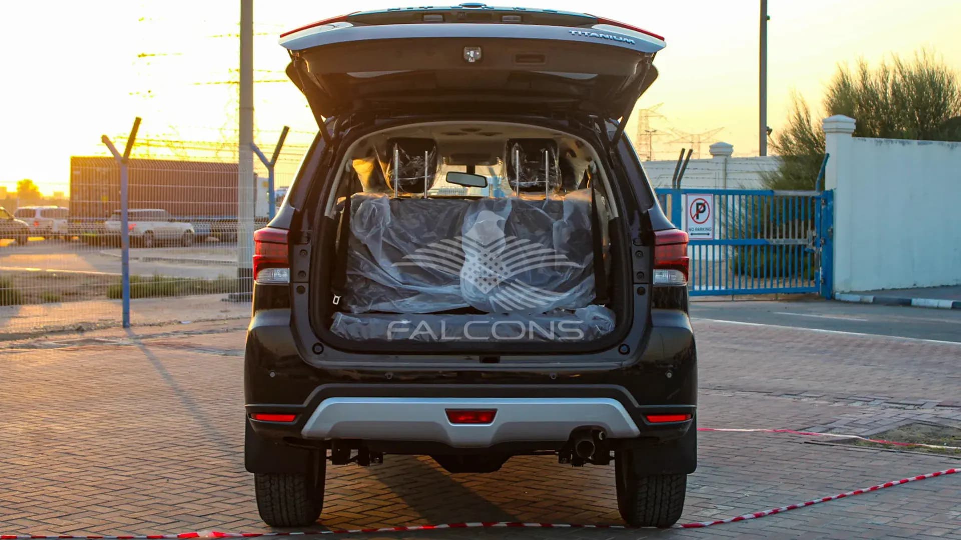 2.5L 4WD TITANIUM 7AT - Image 6