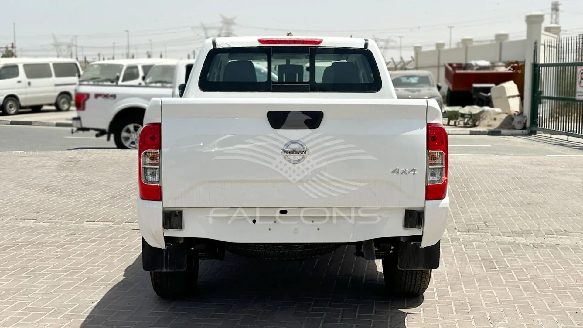 2.5D XE D23 4X4 DC PLUS MT - Image 3