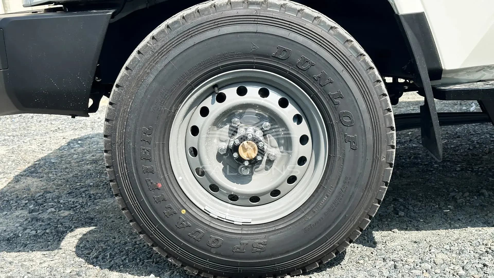 4.2L DSL13 seater MT - Image 7