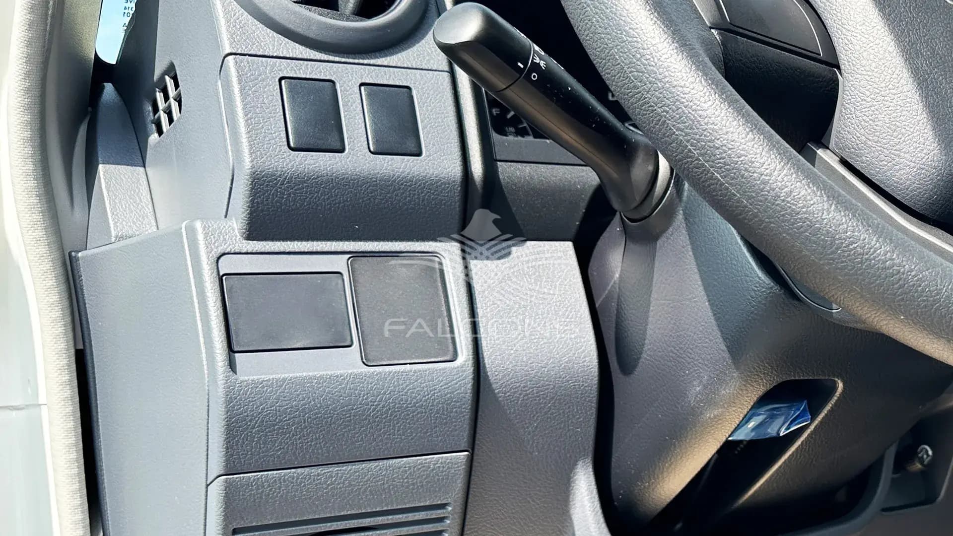 4.2L DSL13 seater MT - Image 11