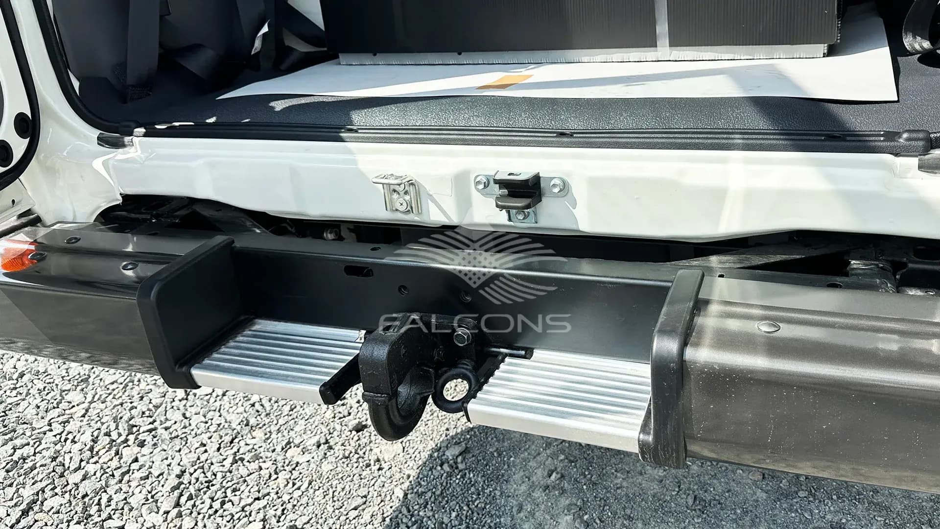 4.2L DSL13 seater MT - Image 14