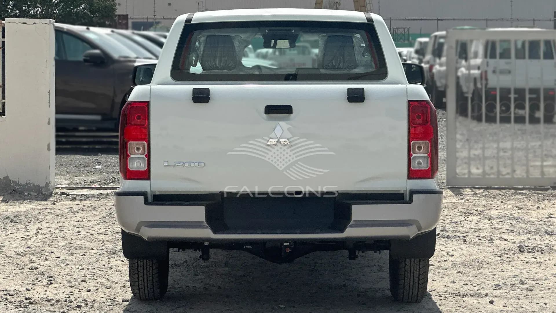 2.4L D DC 4WD GL New Face 5MT - Image 5