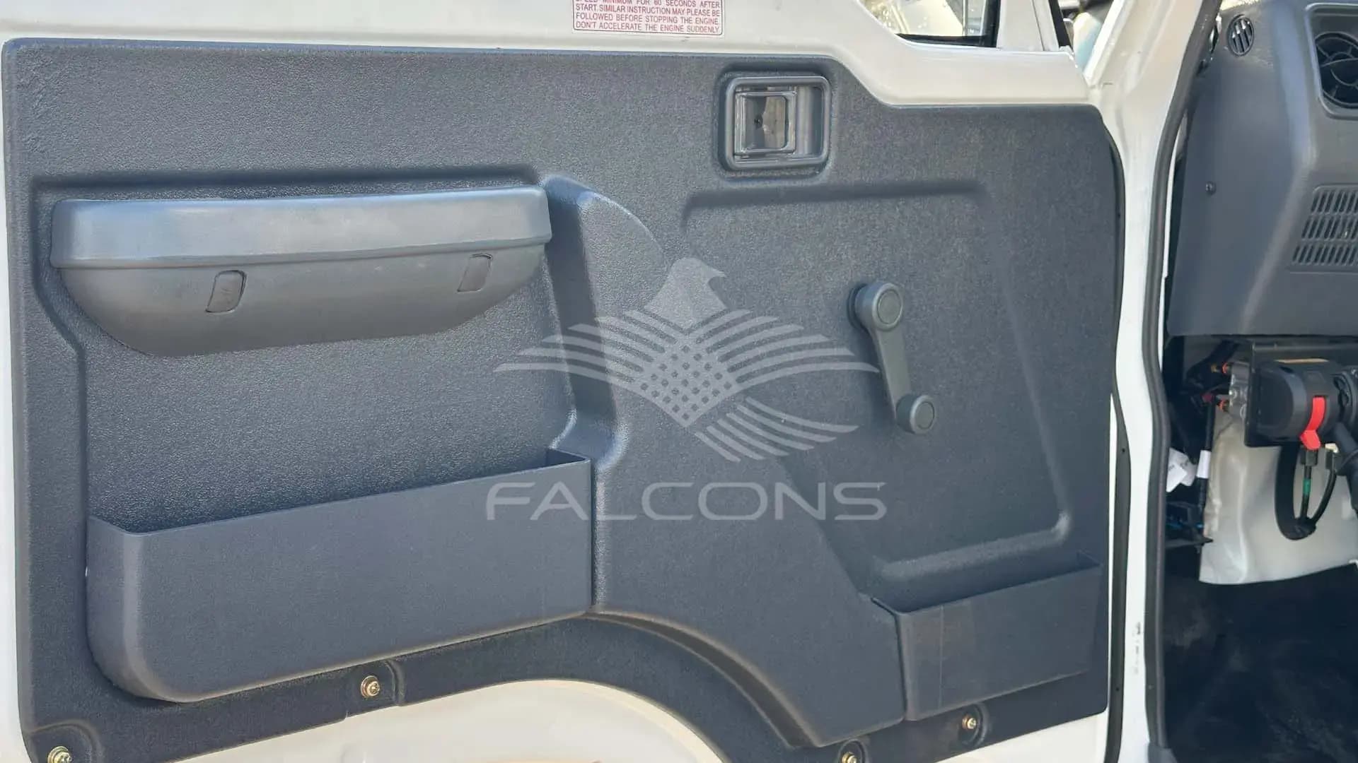 3.5L 4x2 LHD Diesel MT - Image 10