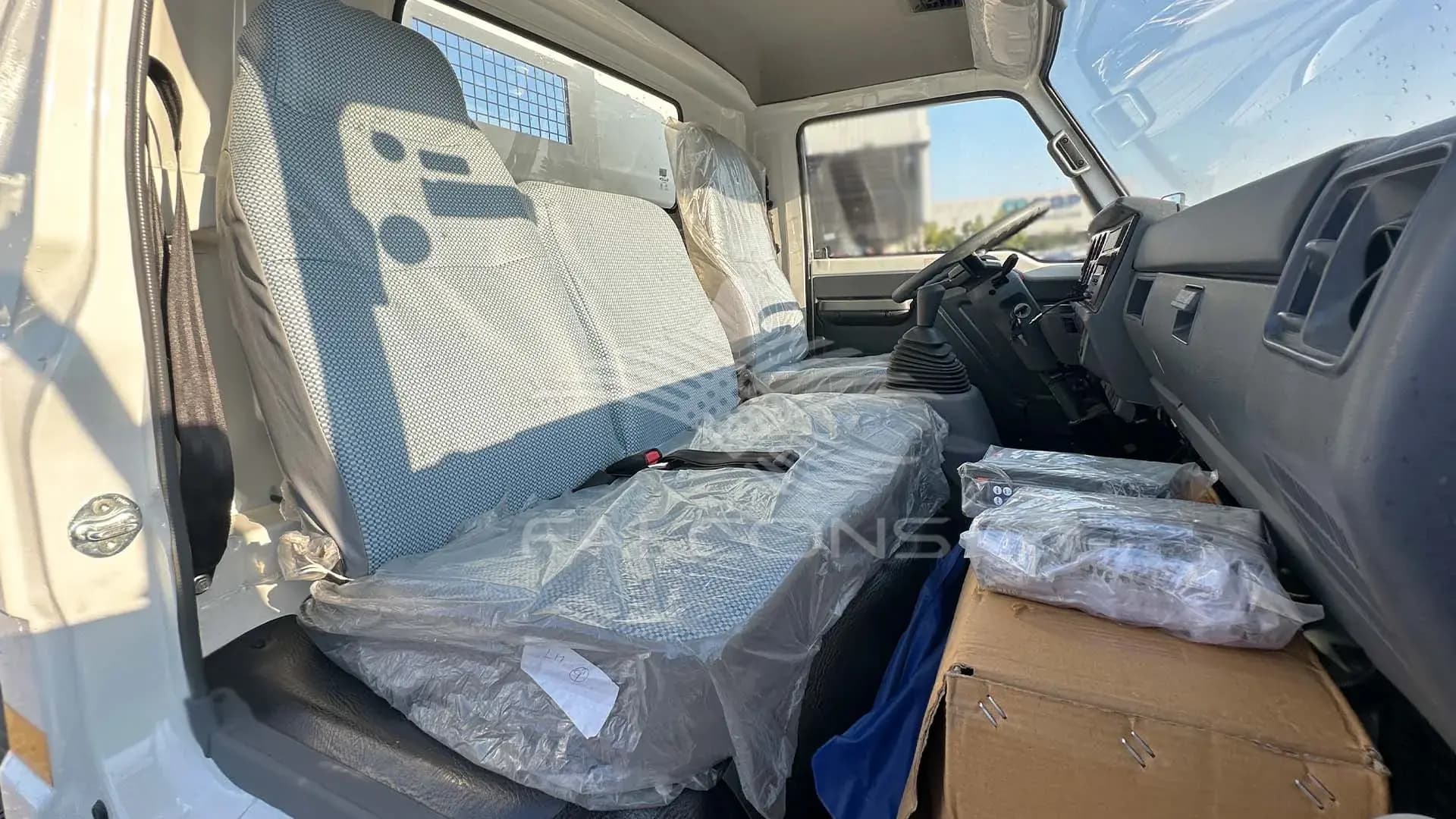 3.5L 4x2 LHD Diesel MT - Image 12