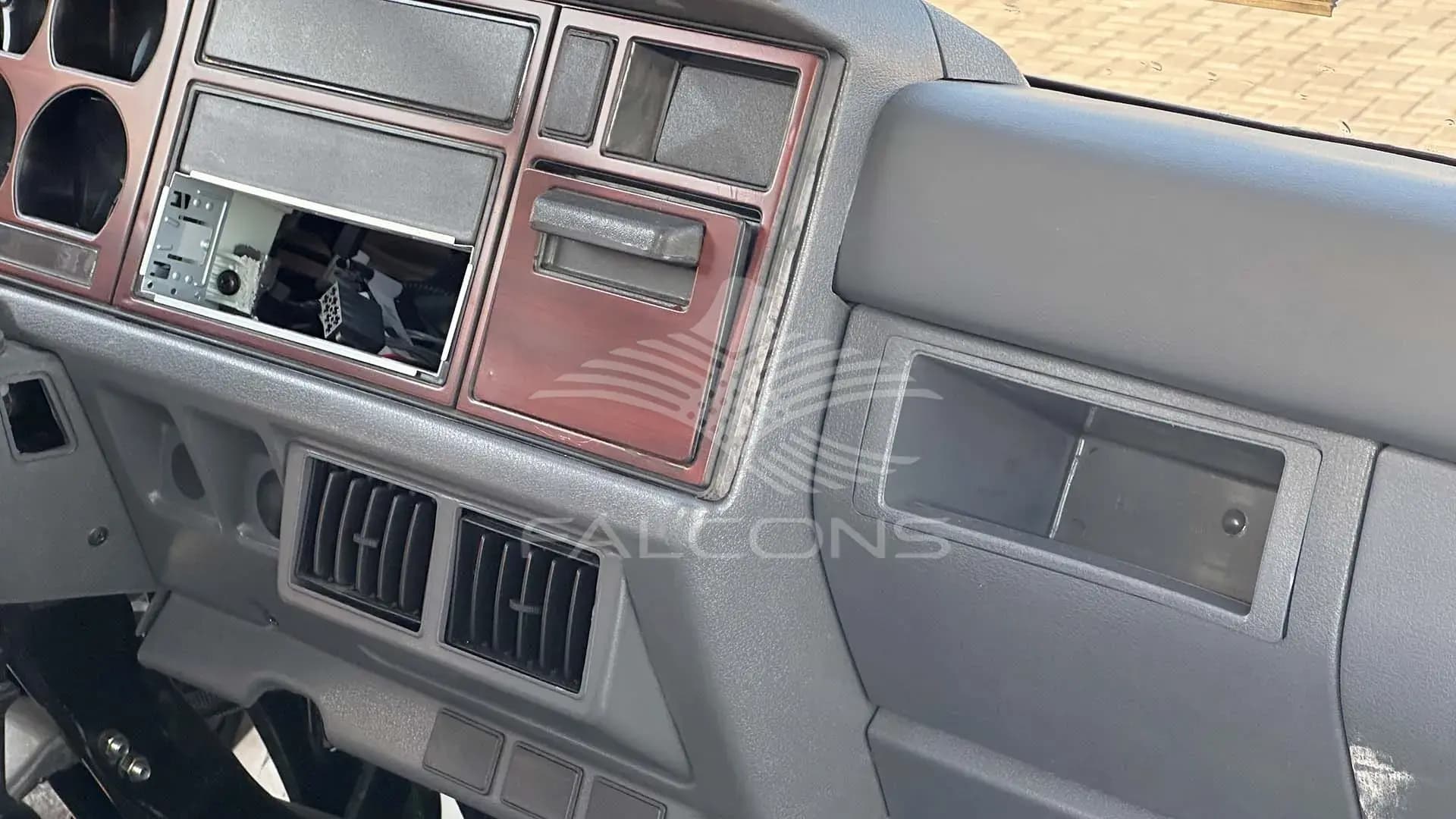 3.5L 4x2 LHD Diesel MT - Image 16