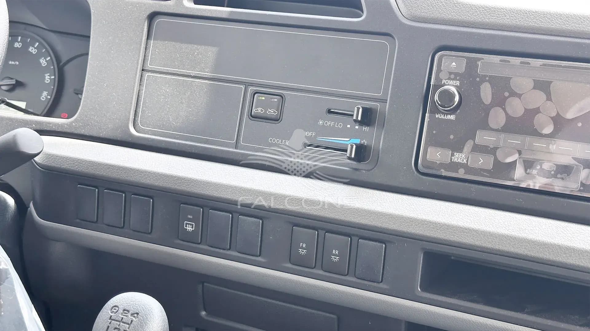 2.7L Bus Petrol 30-Seater MT - Image 15