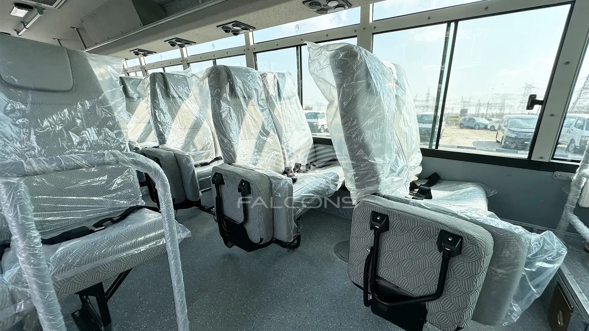 3455cc 47-SEATER AC Diesel MT - Image 9