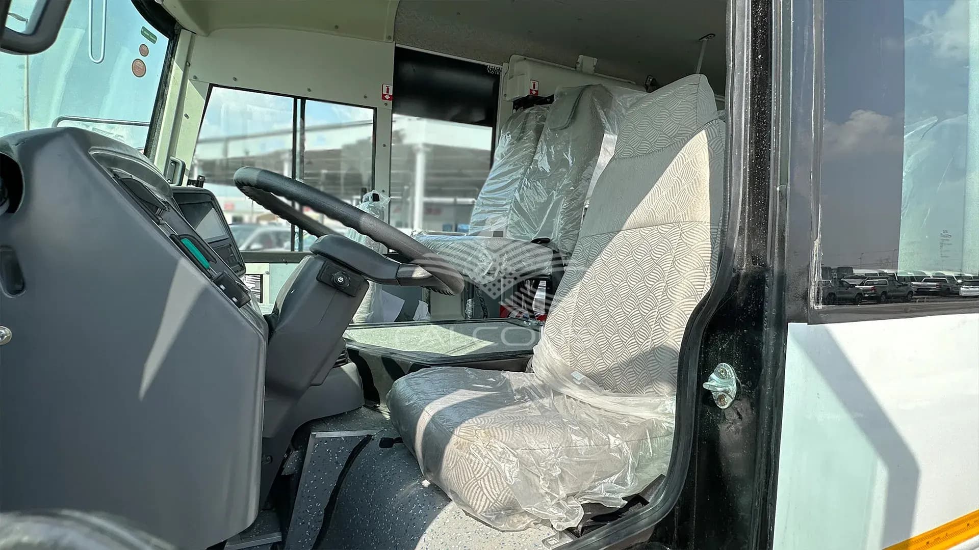 3455cc 47-SEATER AC Diesel MT - Image 13