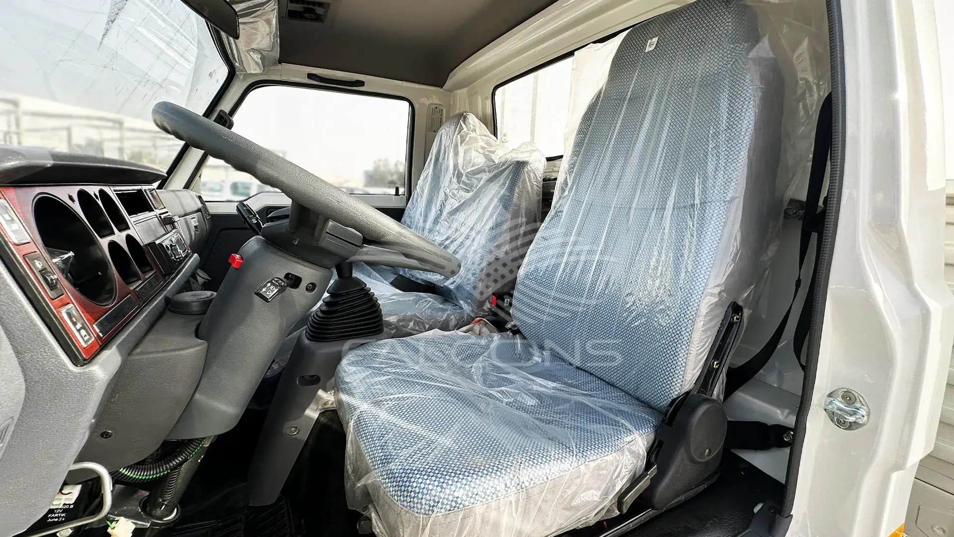 3.5L 4x2 LHD Diesel MT - Image 13