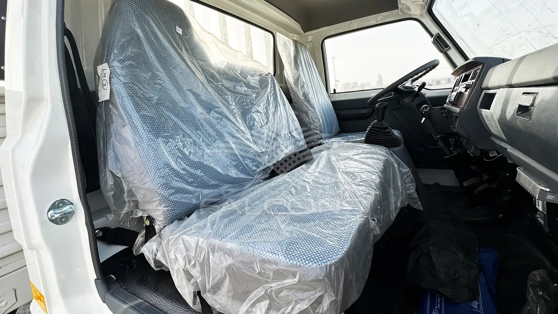 3.5L 4x2 LHD Diesel MT - Image 14