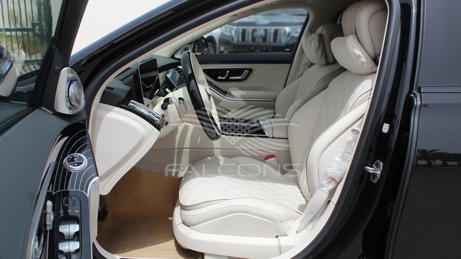 4MATIC 4.0L V8 LONG AT - Image 9