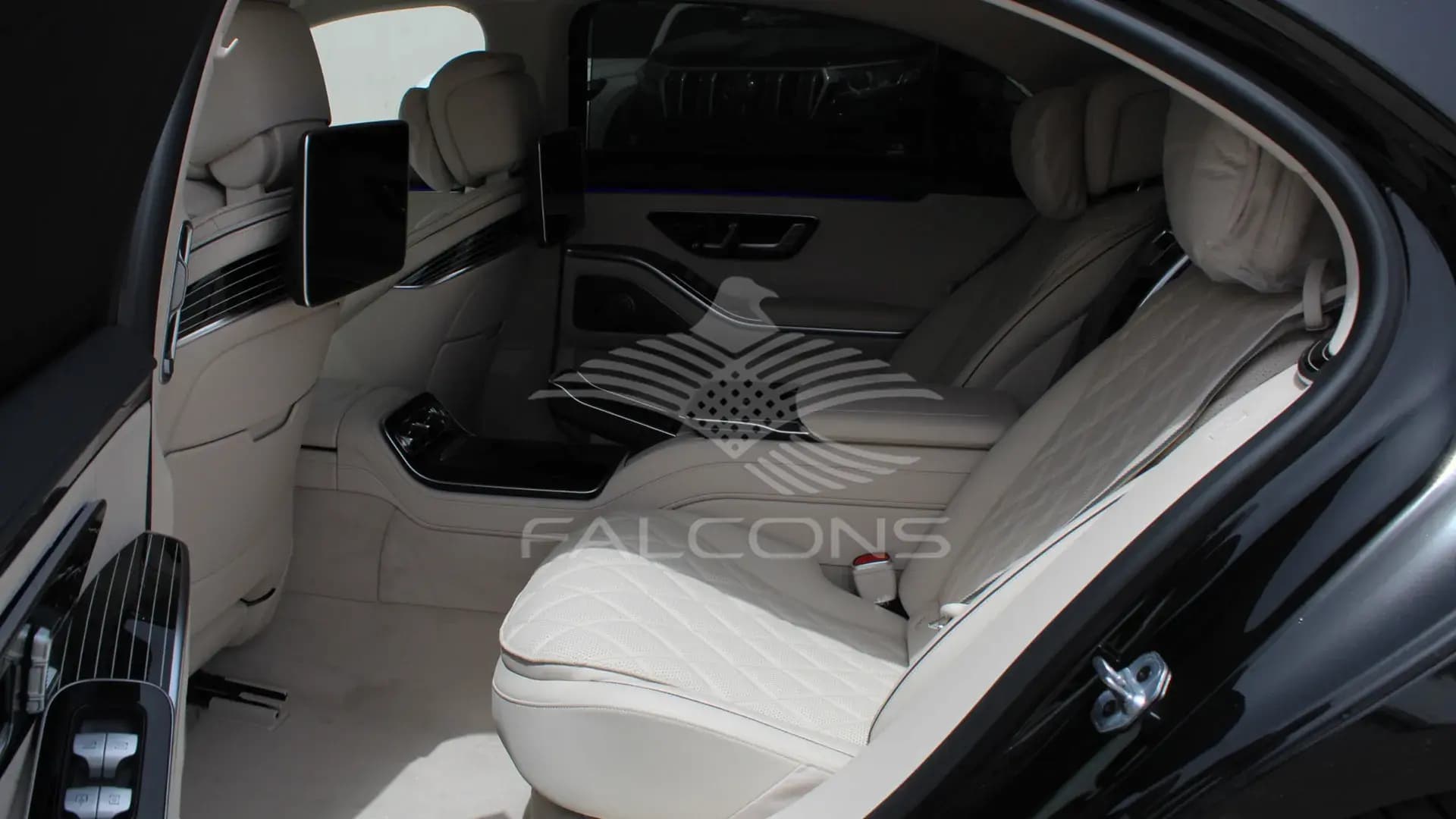 4MATIC 4.0L V8 LONG AT - Image 10