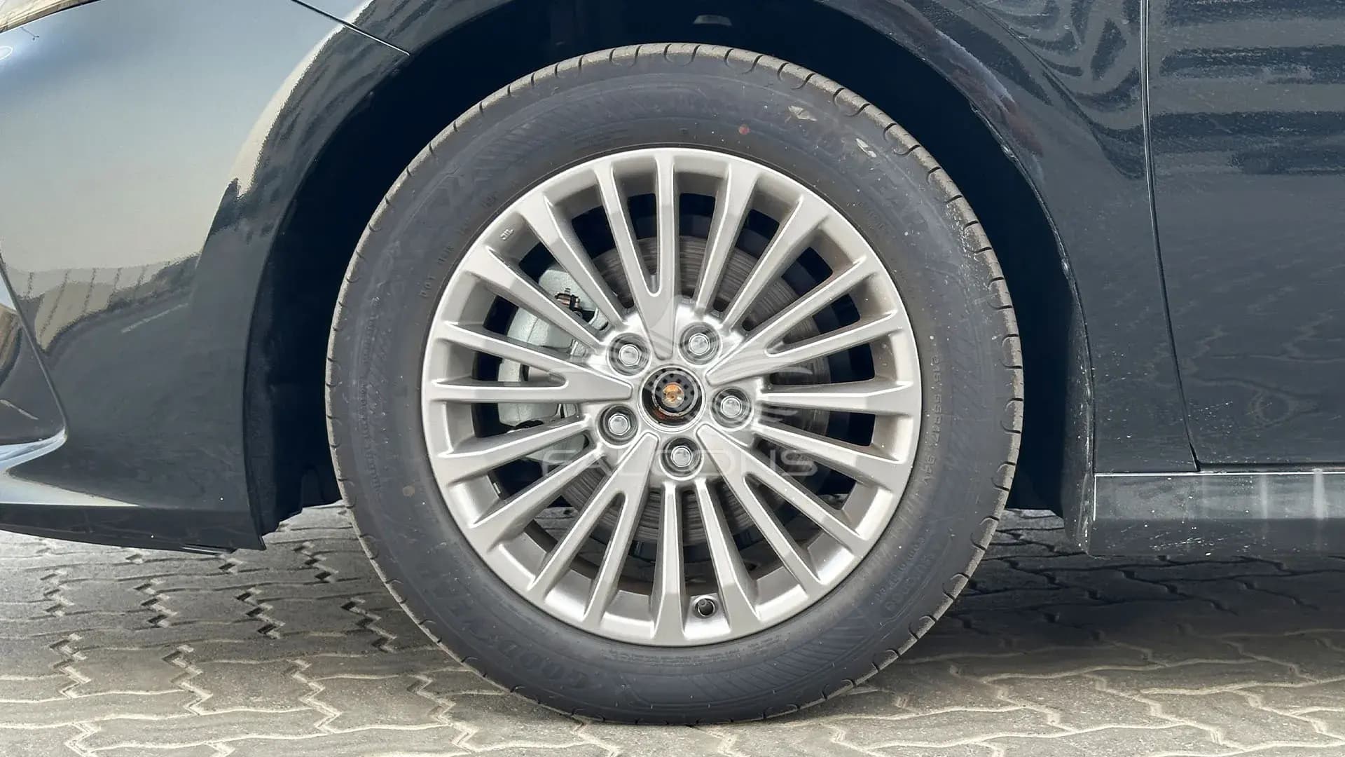 2.0 GVP LUXURY AT - Image 7