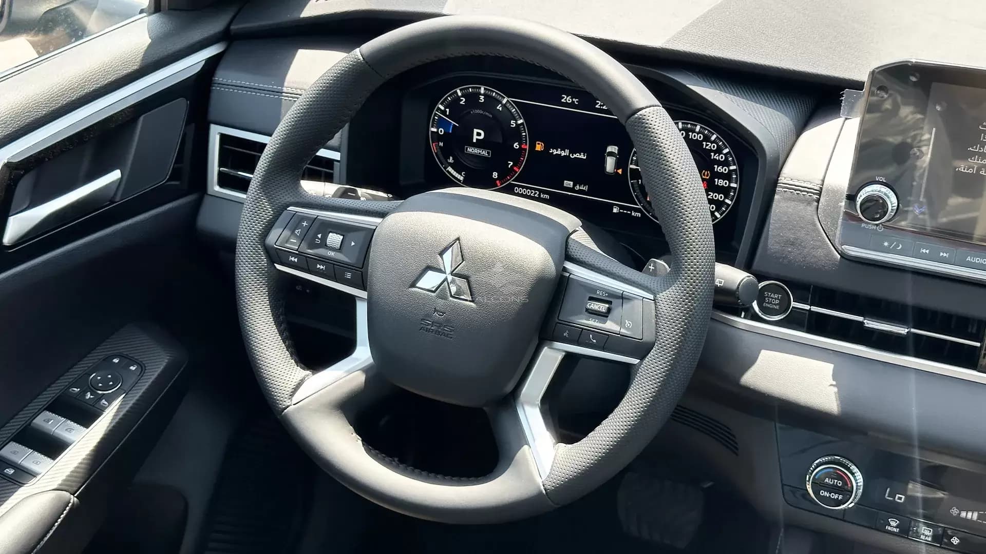 2.5L 4WD MID OPTION 7-SEATER AT - Image 15