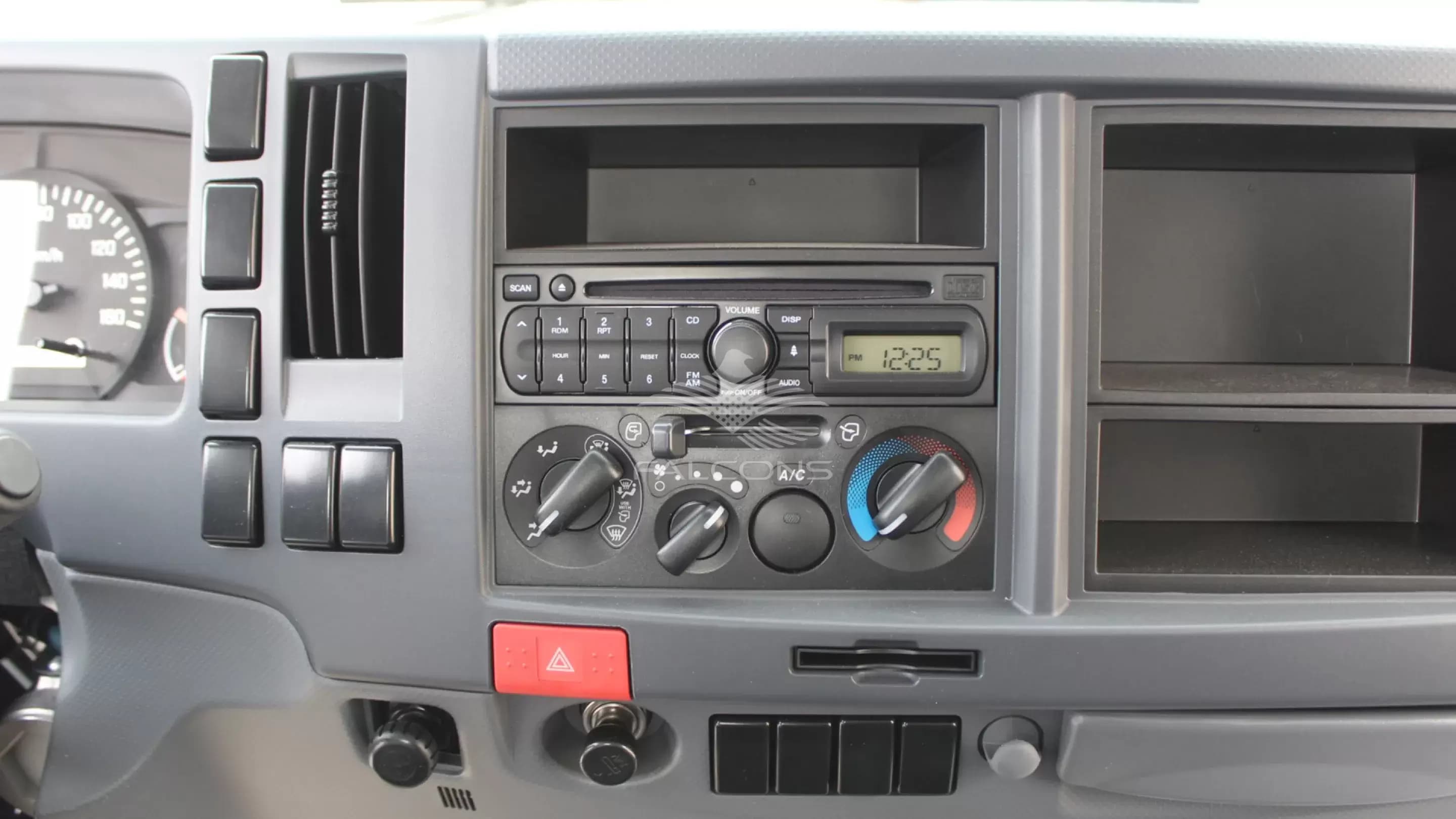 4570 cc TRUCK CAB CHASSIS 4X2 DIESEL MT - Image 15