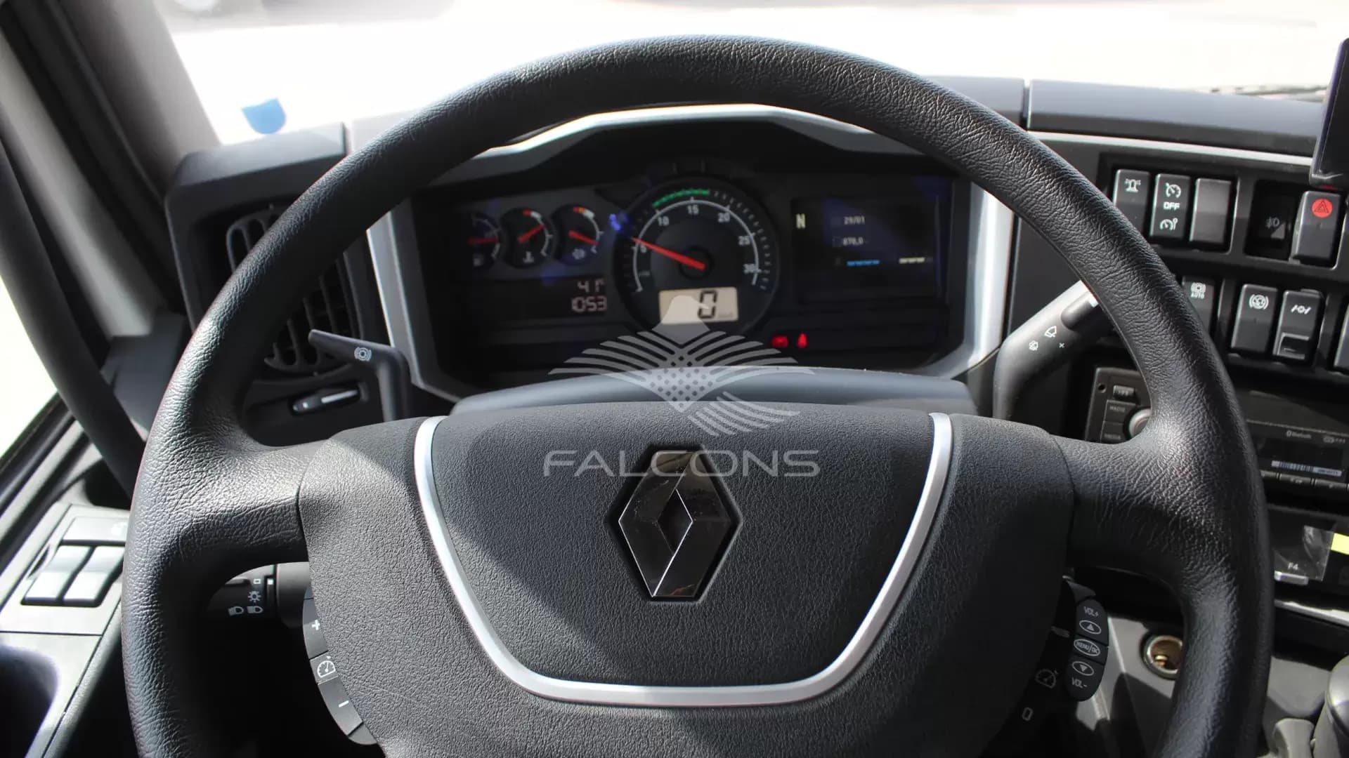7.0L D14 HIGH 4X4 E6 - Image 15