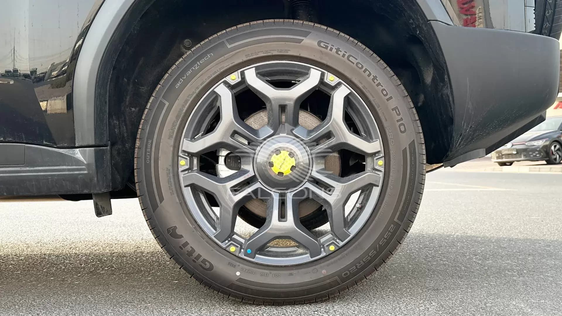 2.0L LUX P AT - Image 9