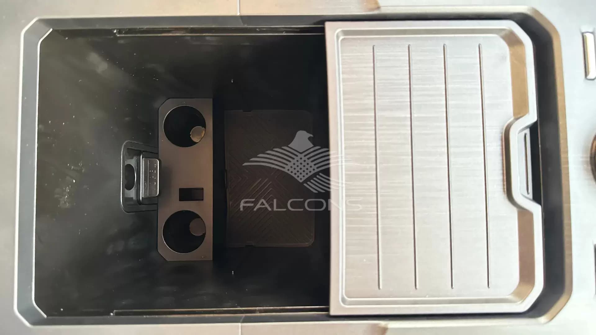 2.0L LUX P AT - Image 30