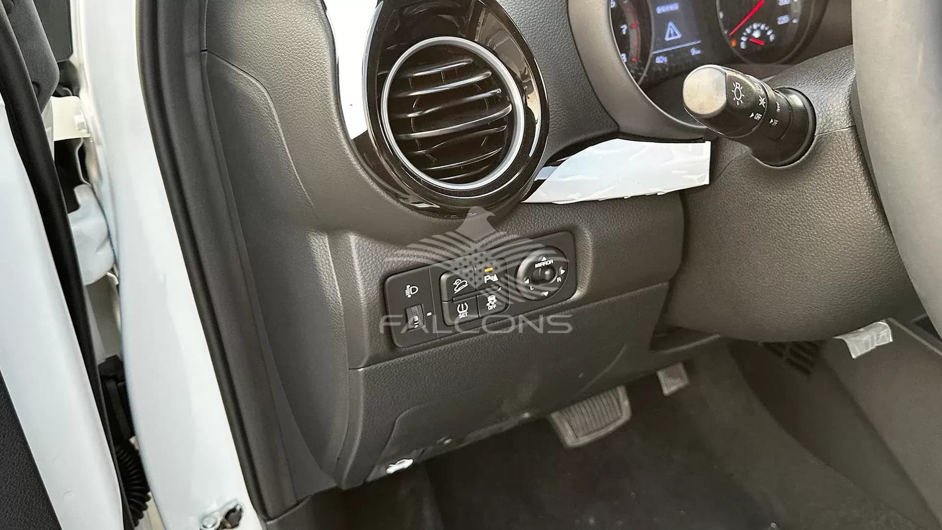 1.4L FUN VERSION SUNROOF AT - Image 14