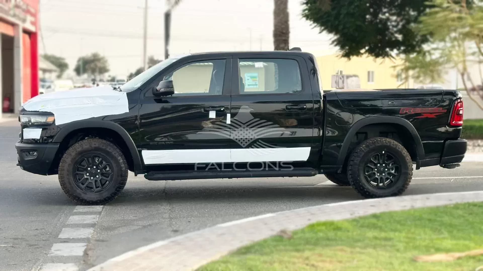 3.0L 1500 X Crew TT with Rambox - Image 2