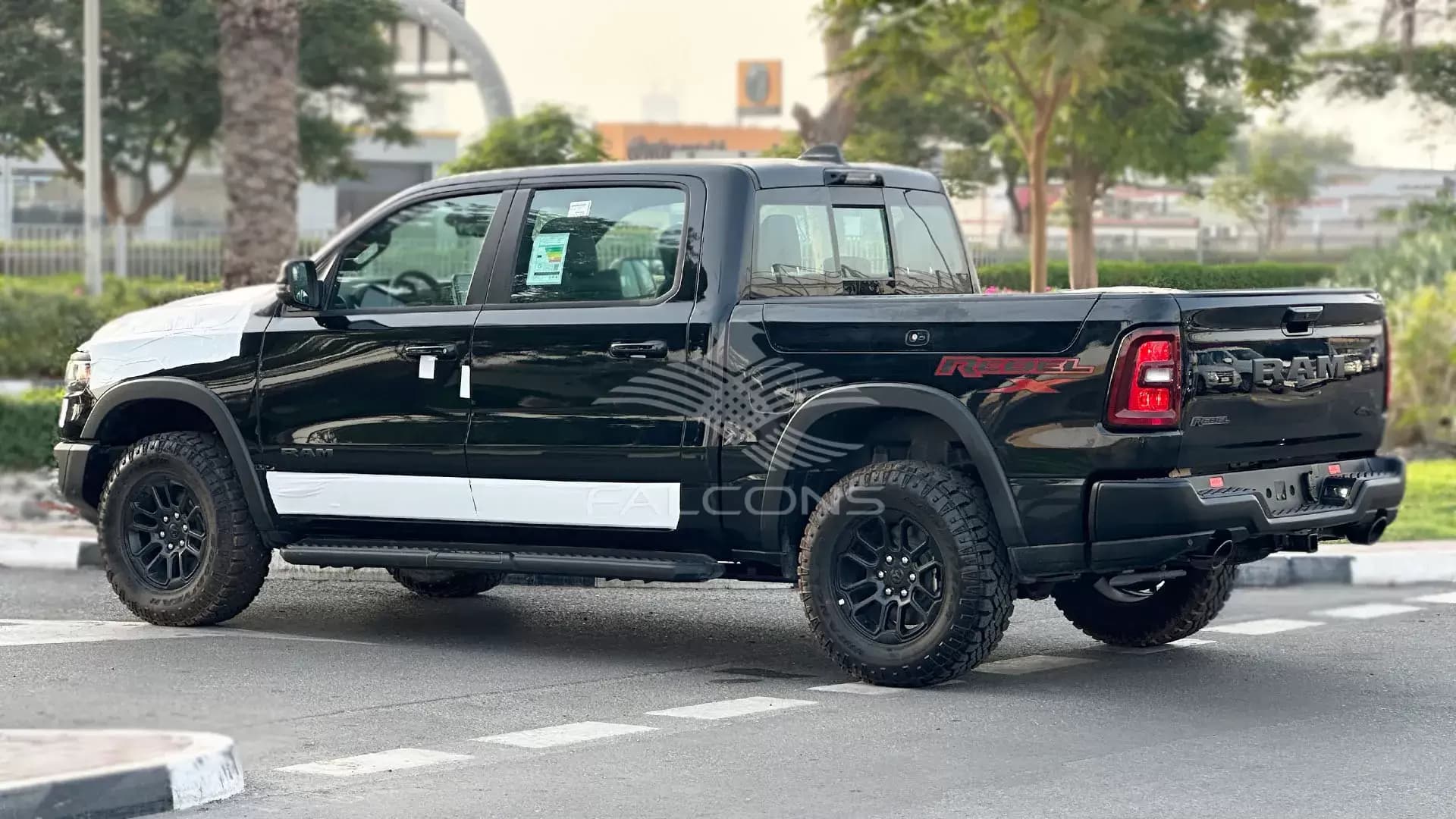 3.0L 1500 X Crew TT with Rambox - Image 3