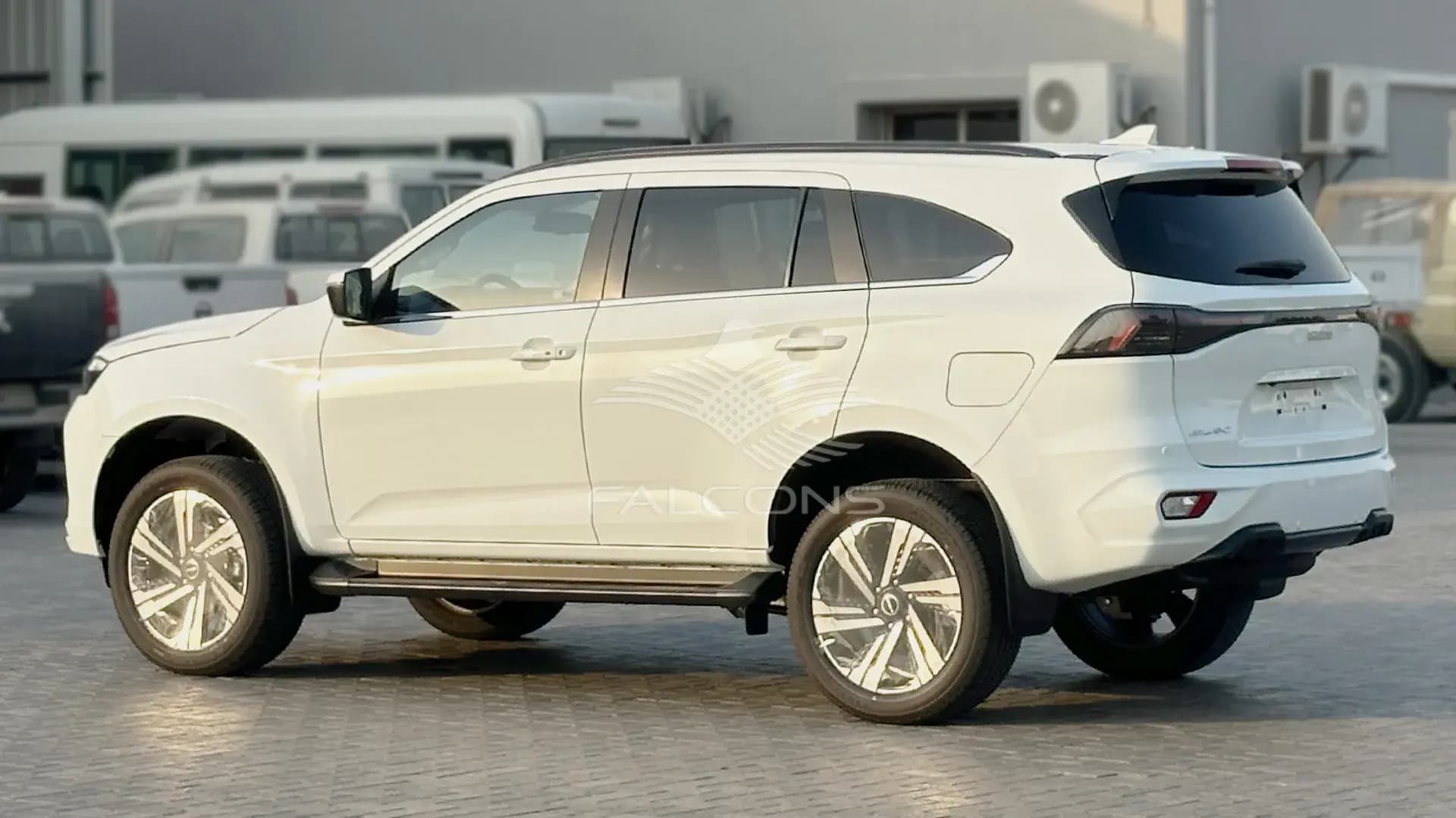 3.0L 4x4 7 STR Full Option AT - Image 6