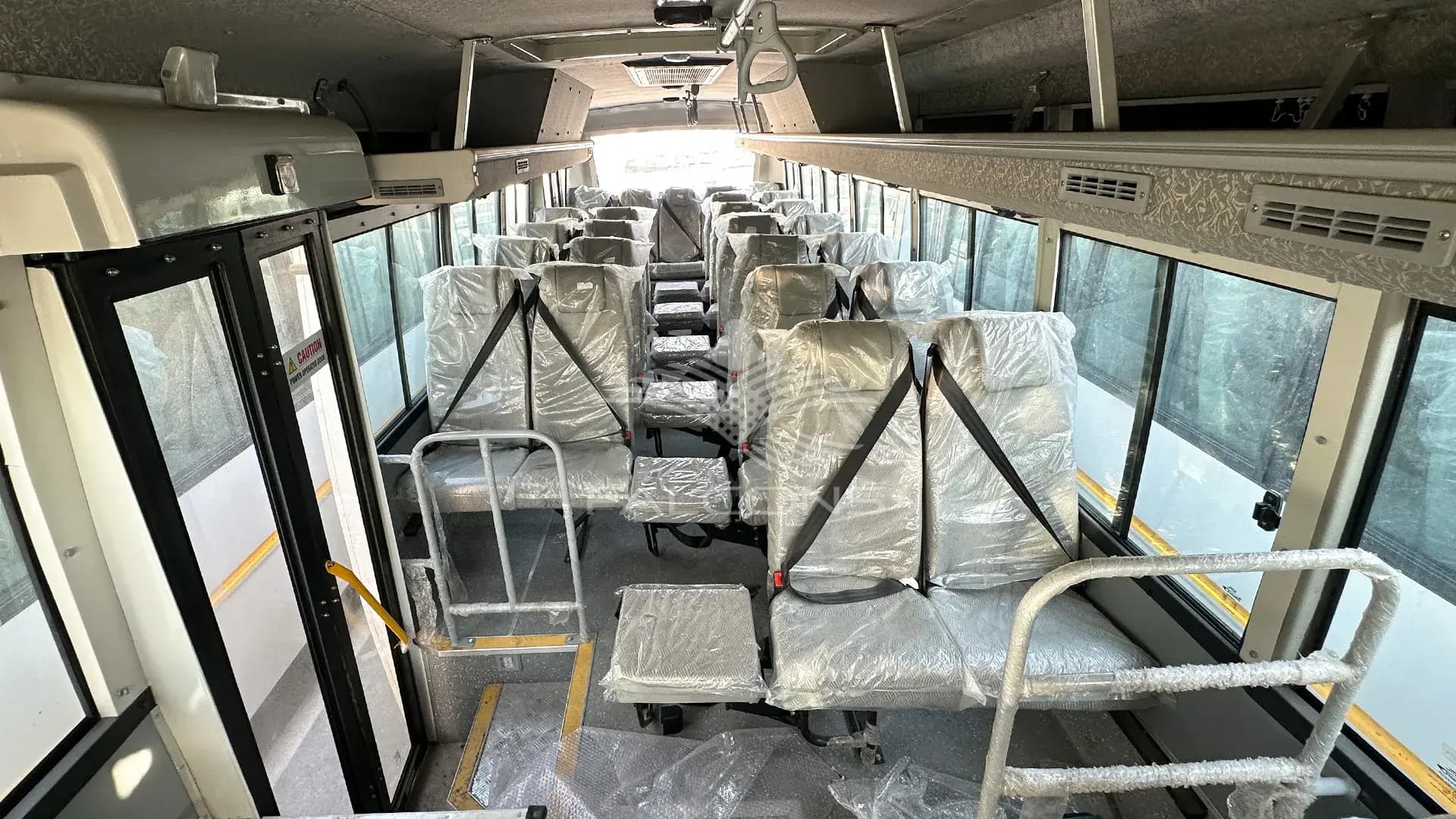 3455cc 33 STR Double Door AC DSL MT - Image 9