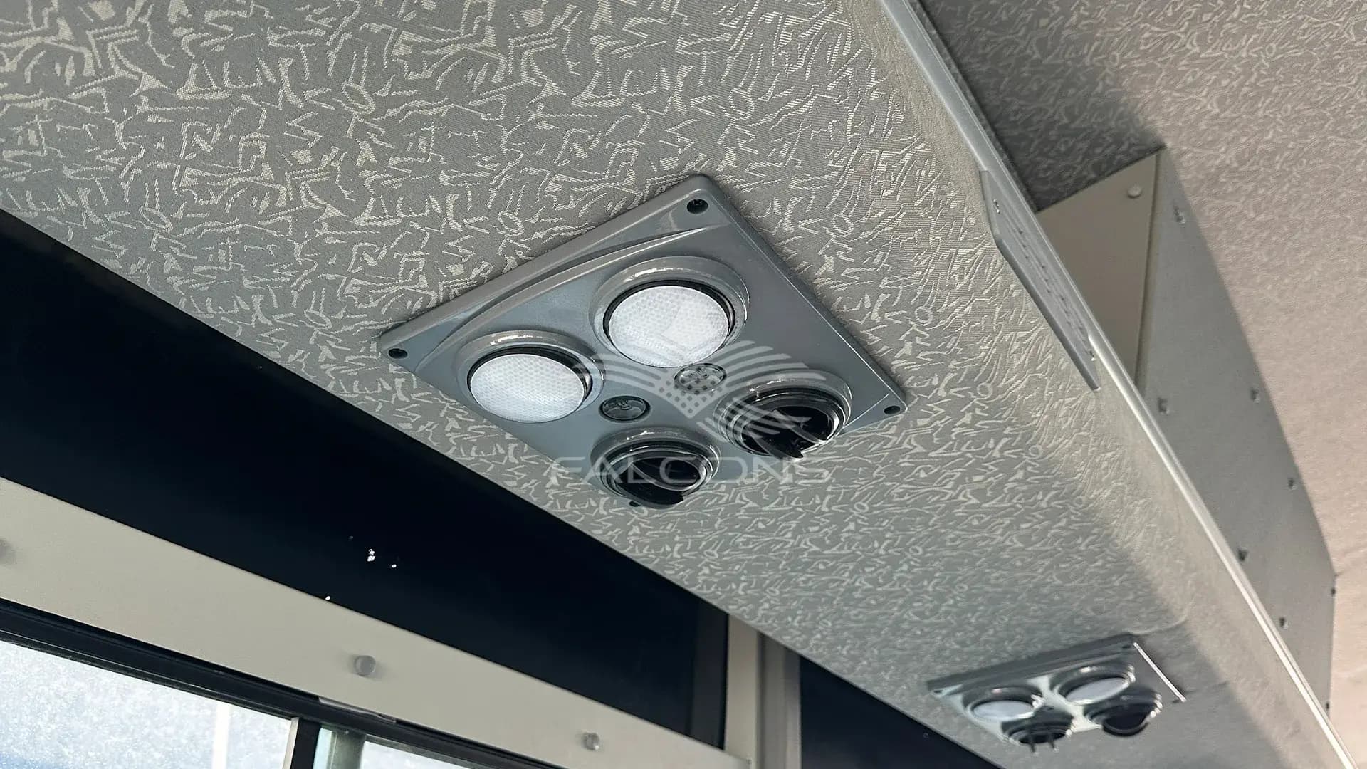 3455cc 33 STR Double Door AC DSL MT - Image 11