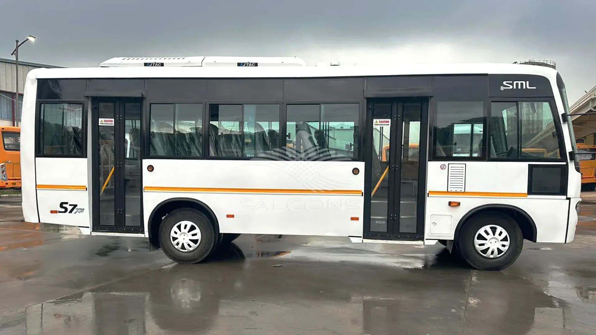 3455cc 43 STR Double Door AC DSL MT - Image 3