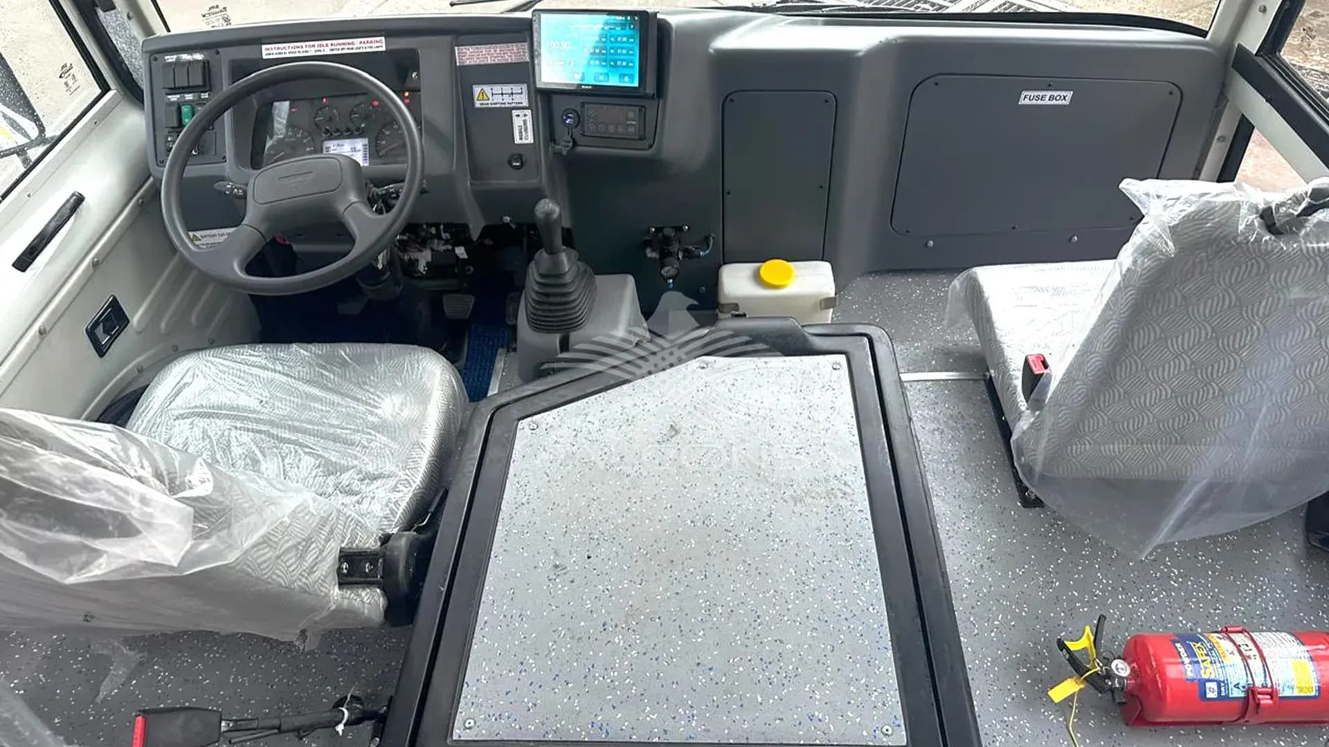 3455cc 43 STR Double Door AC DSL MT - Image 7