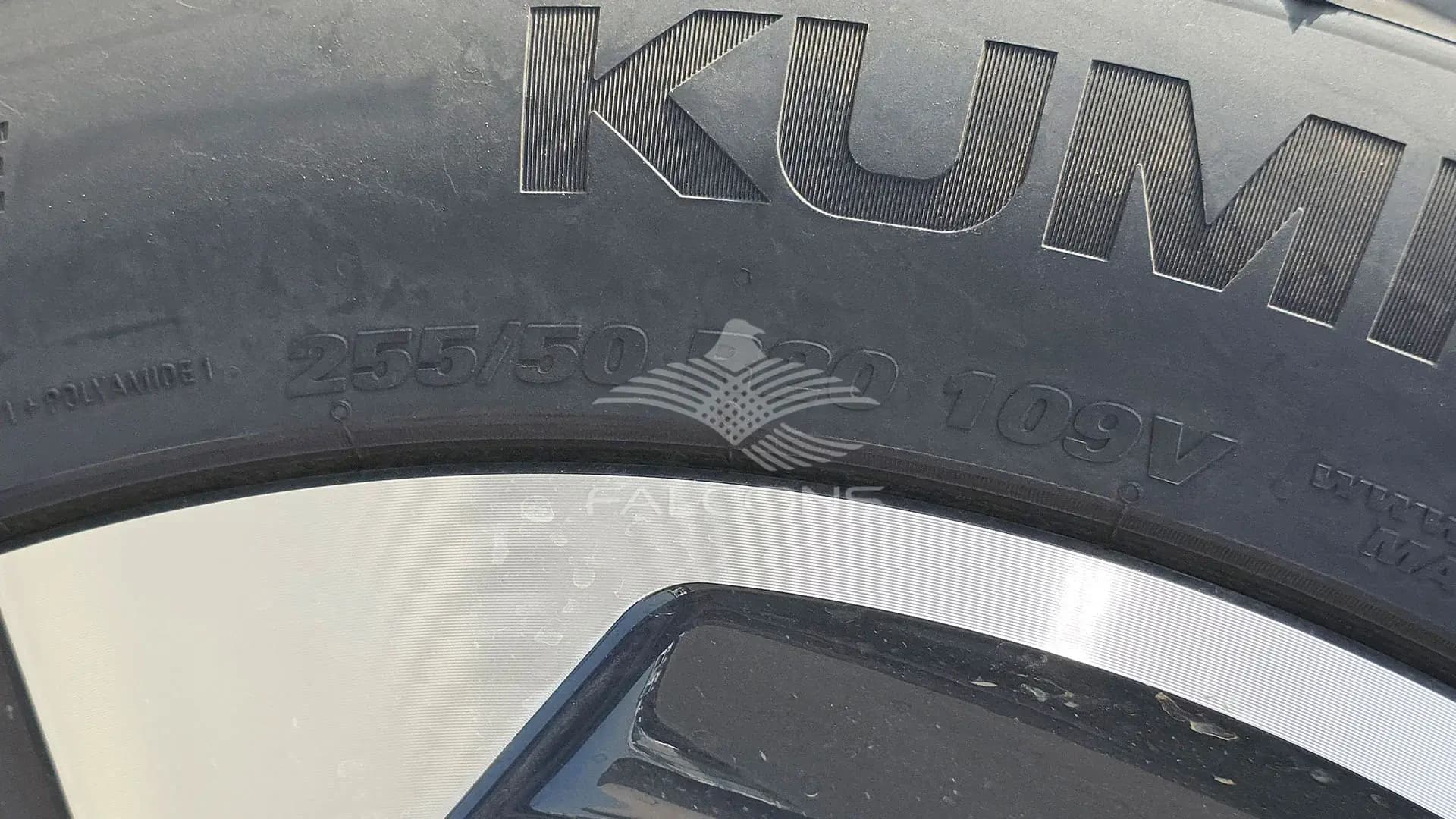 2.5L LX3 8-STR LTD - Image 8