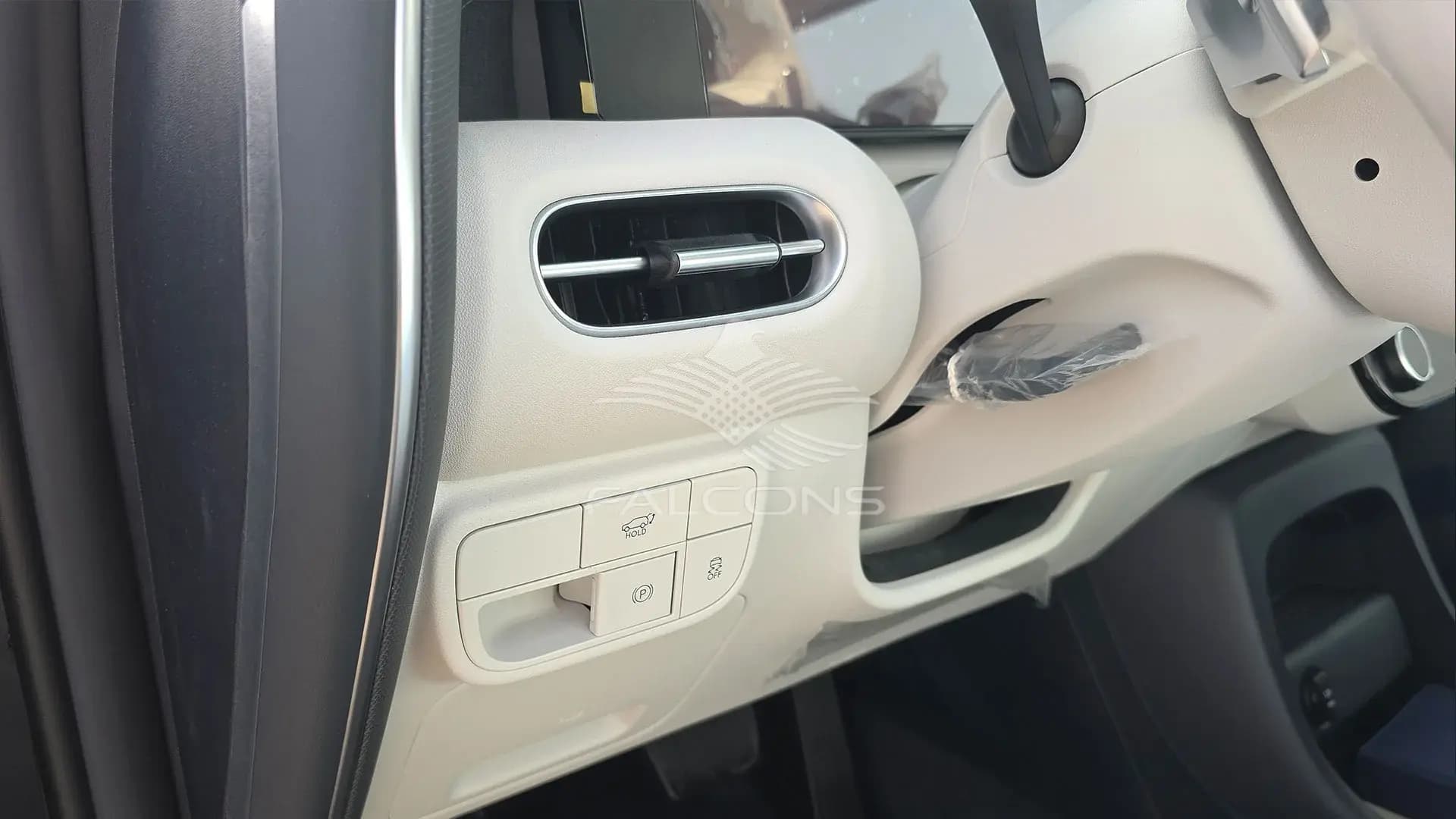 2.5L LX3 8-STR LTD - Image 10