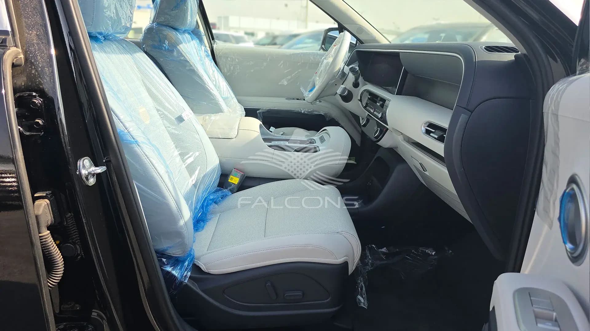 2.5L LX3 8-STR LTD - Image 15