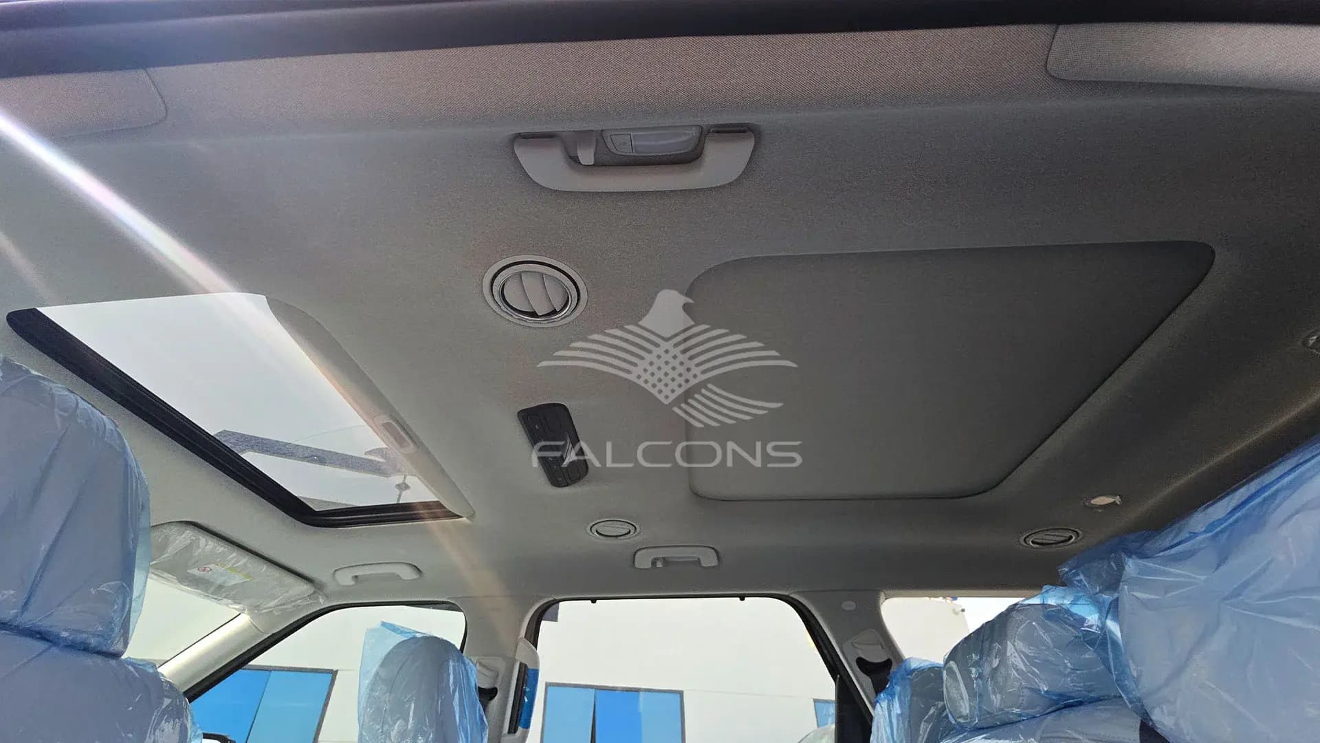 2.5L LX3 8-STR LTD - Image 18